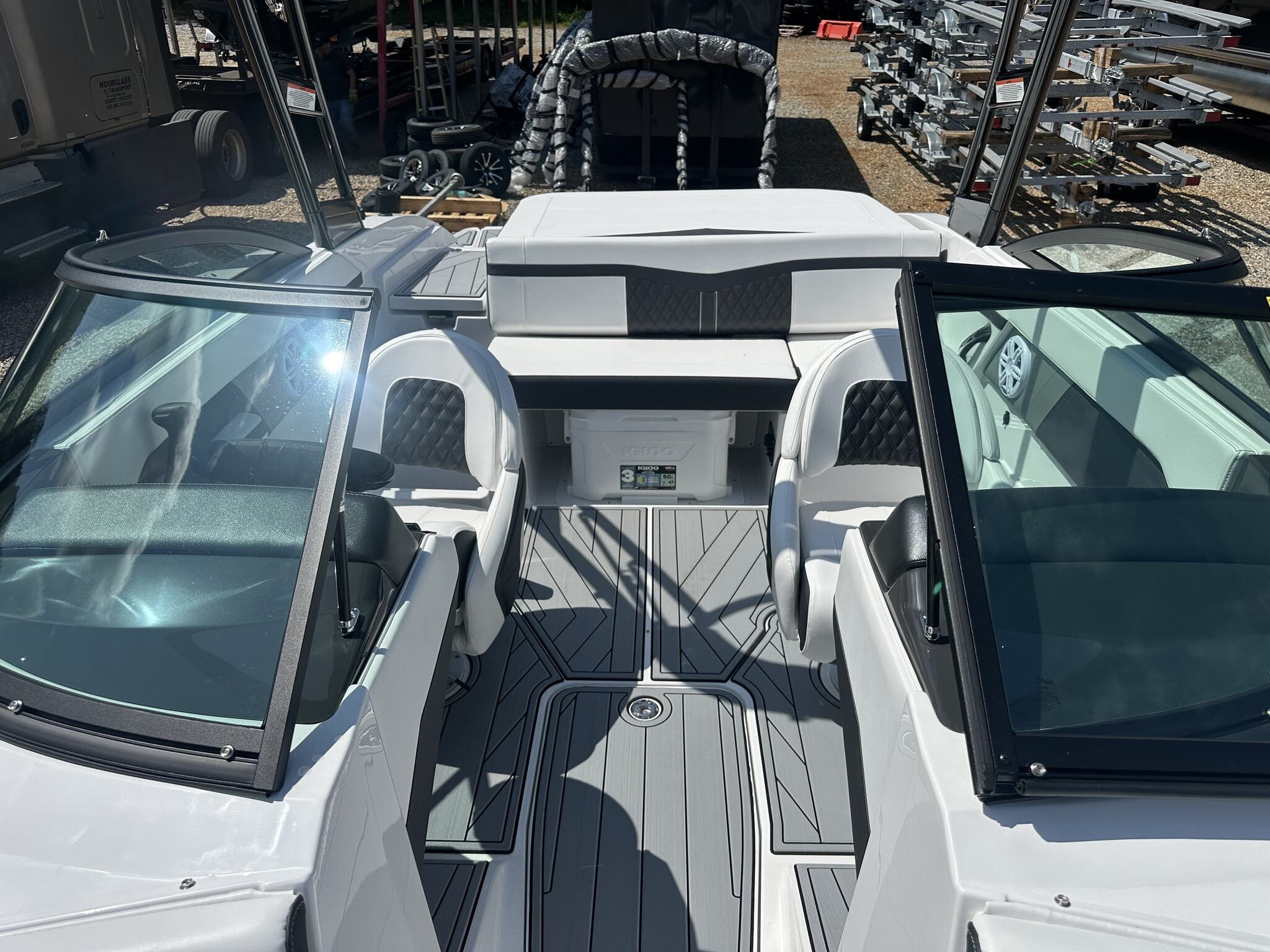 2025 Monterey M-22 - 13