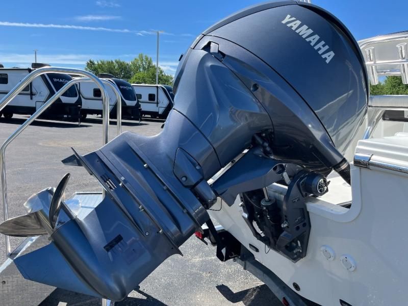2025 Parker 18SE Center Console - 6