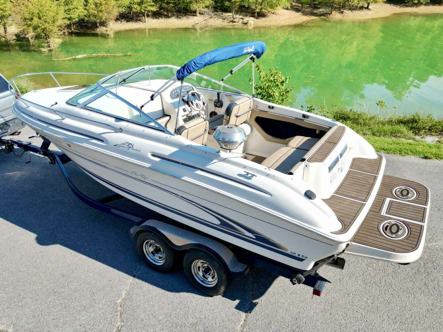 1999 Sea Ray 215 Express Cruiser - Image 2