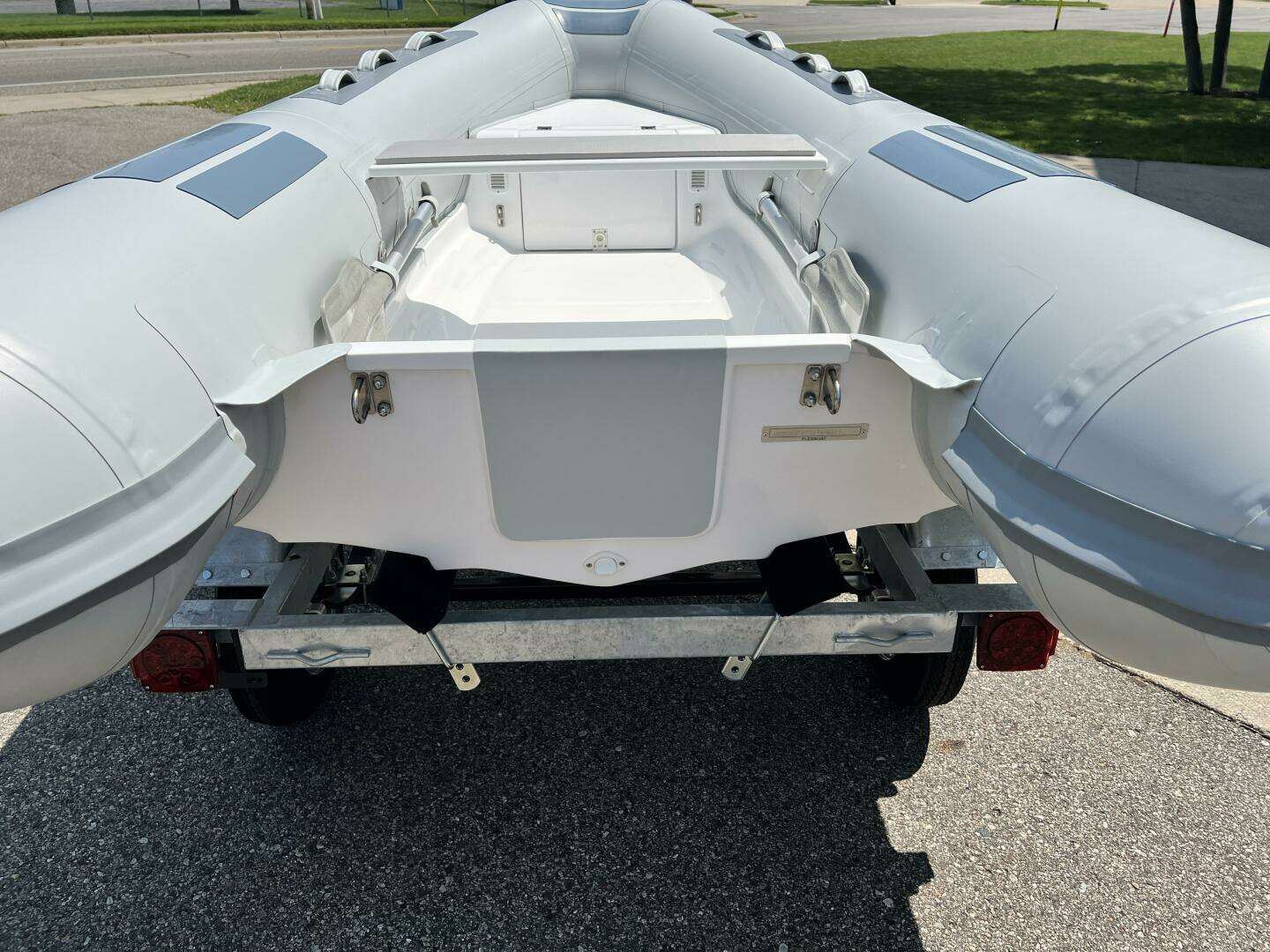 2023 Flexboat SR 10 - Image 8