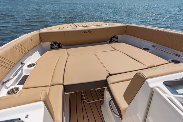 2025 Sea Ray SDX 270 - 8