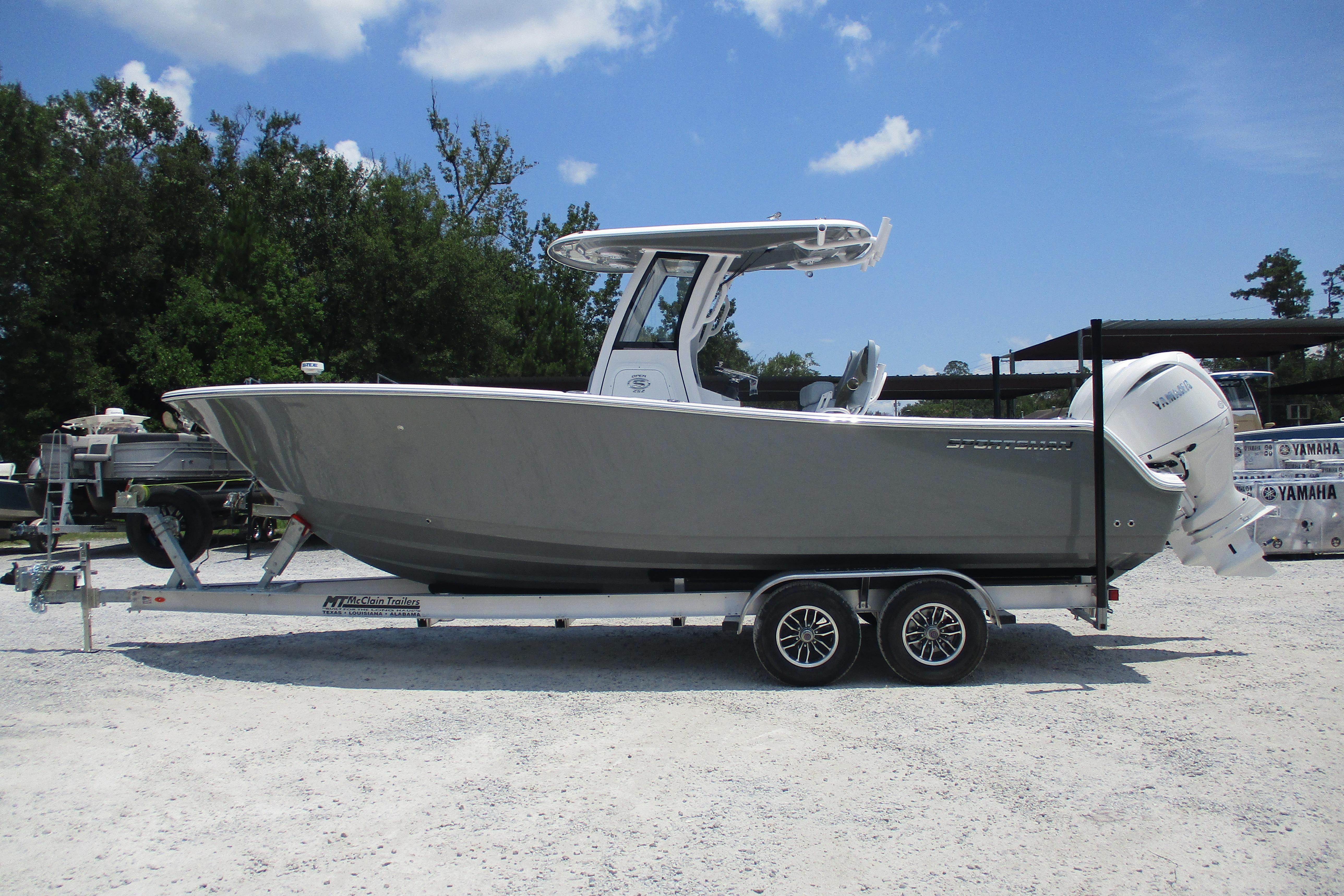 2027 Sportsman Open 252 Center Console