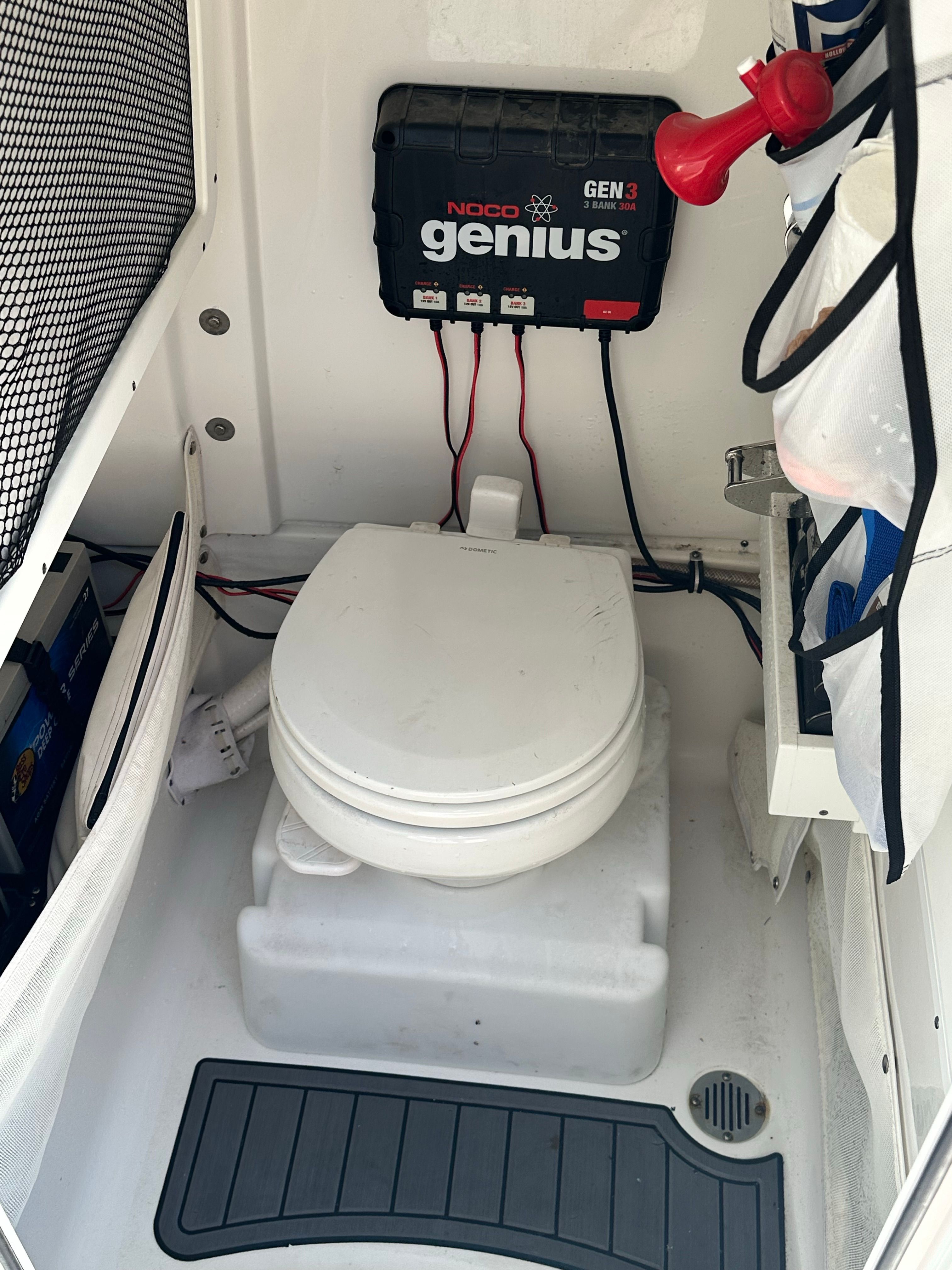 2020 Sea Hunt Ultra 255 SE - 11