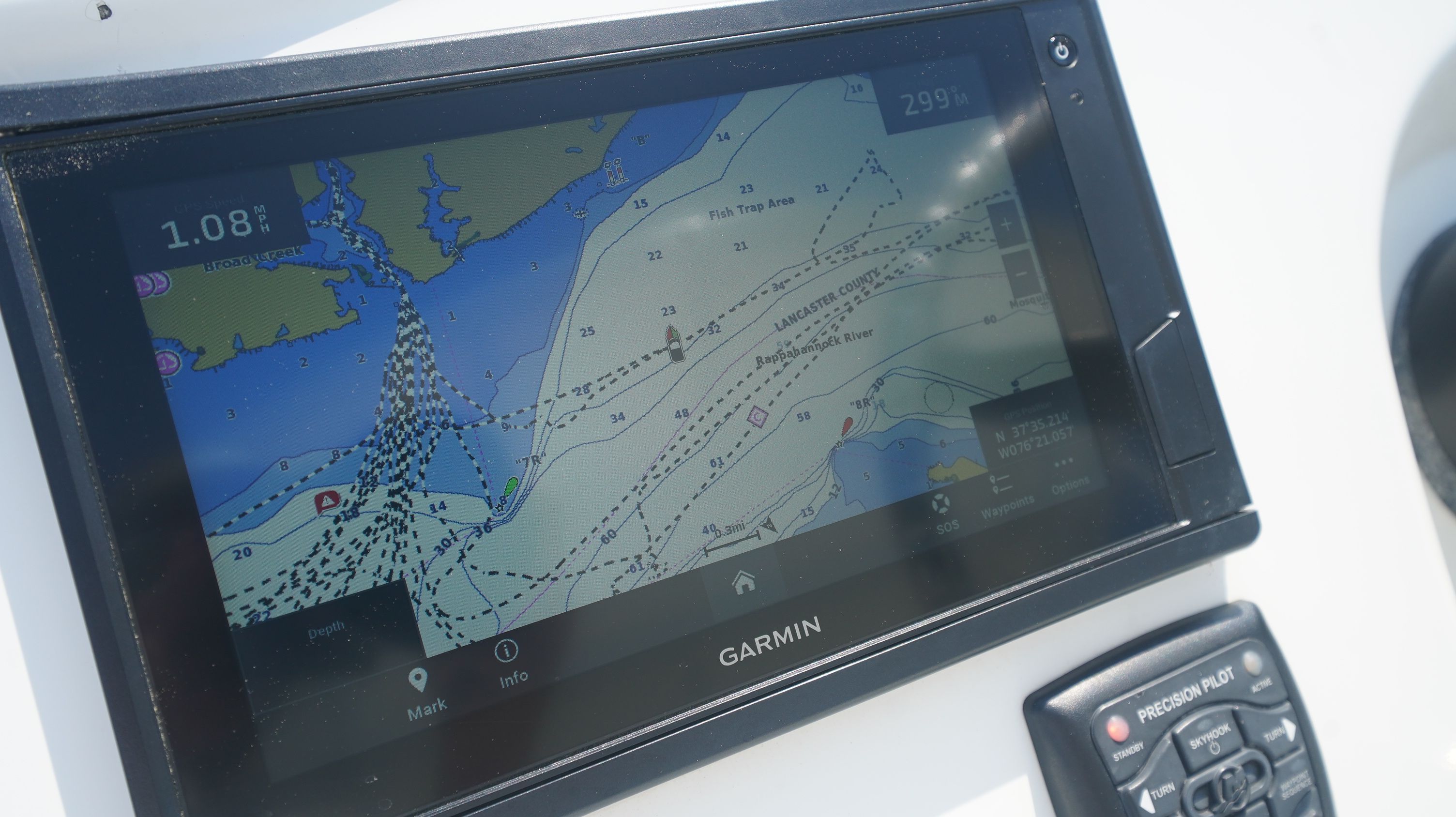 2013 Boston Whaler 350 Outrage - 110