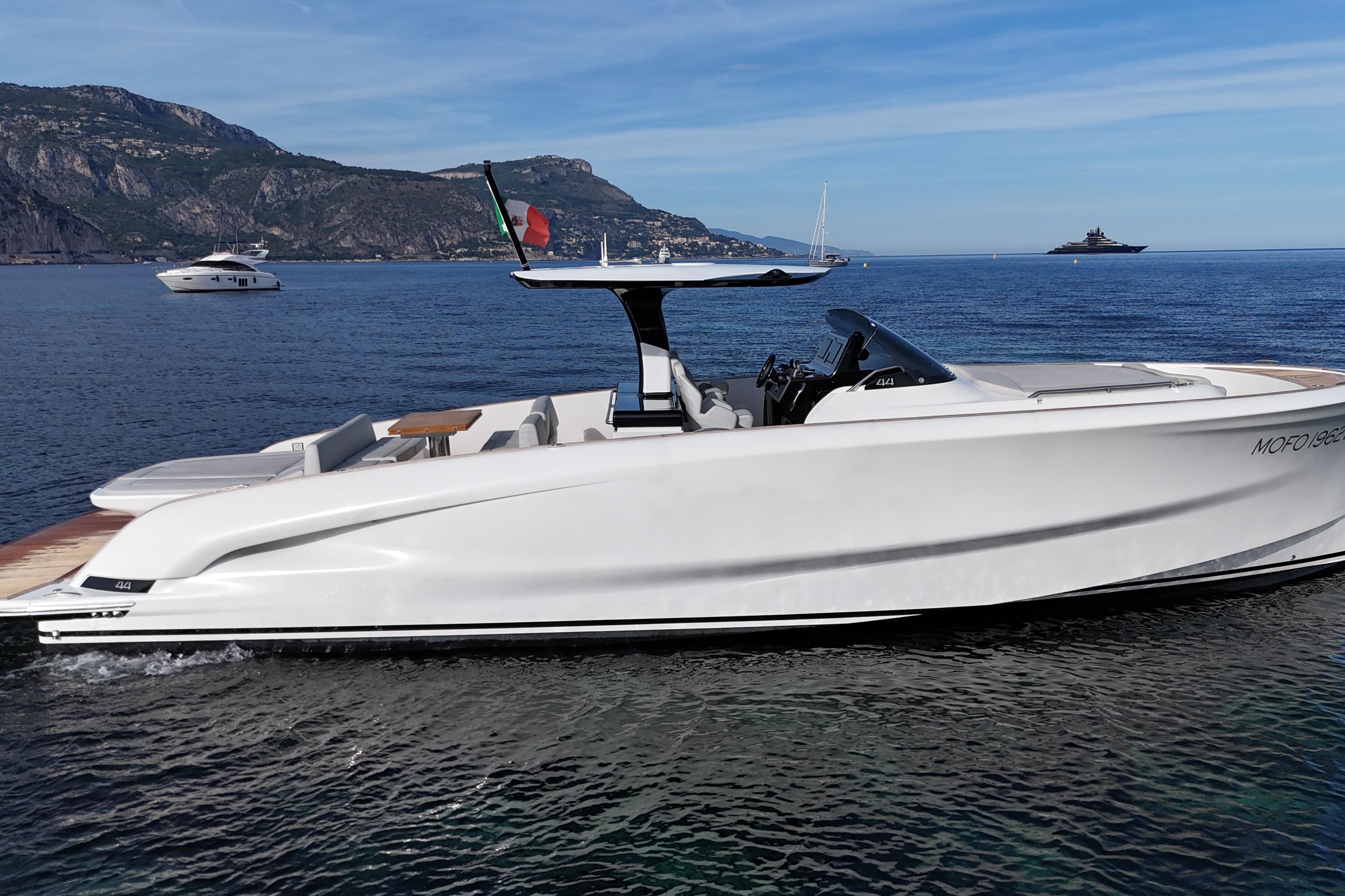 2024 Solaris 44
