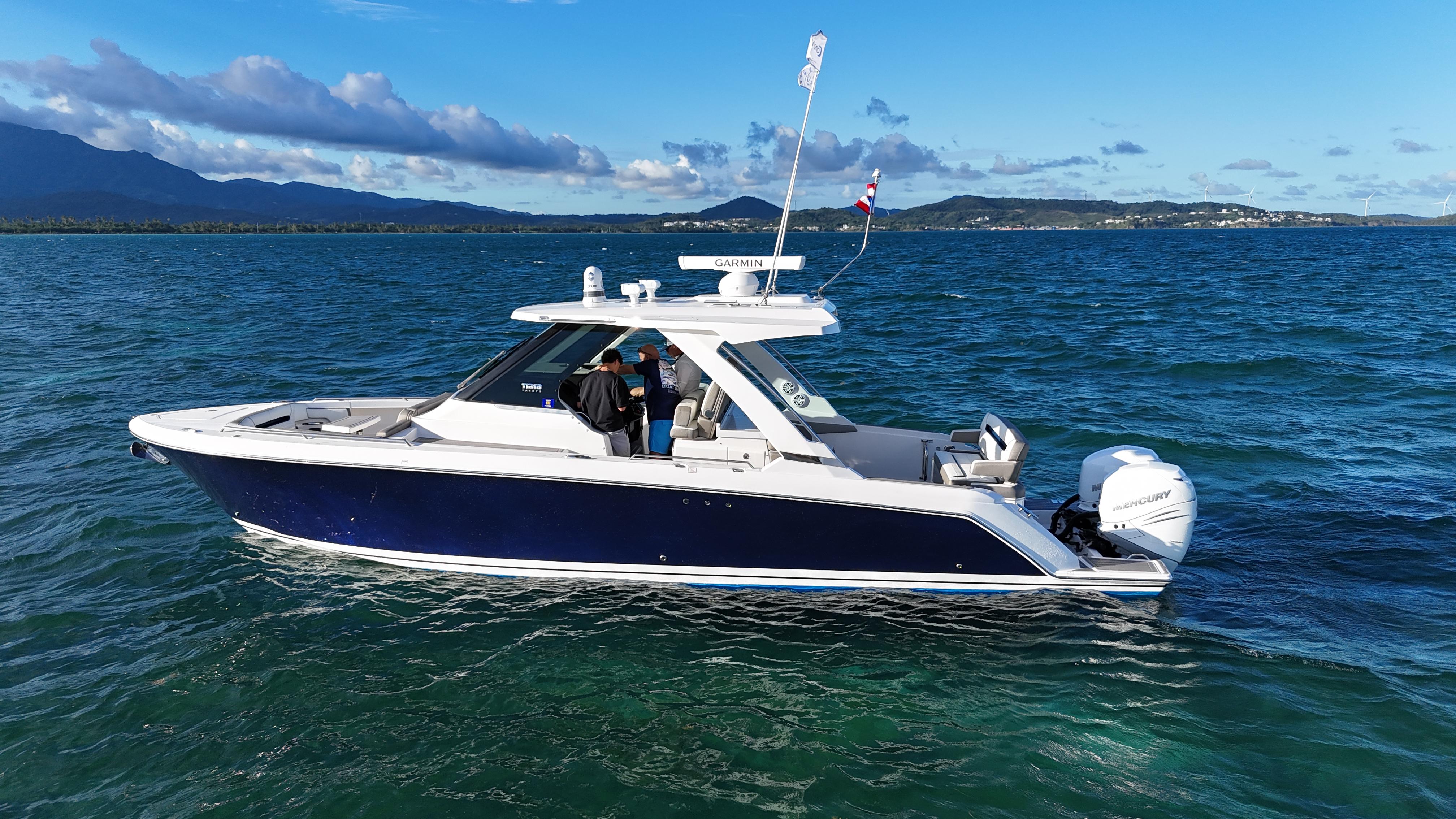 2023 Tiara Yachts 34 LS