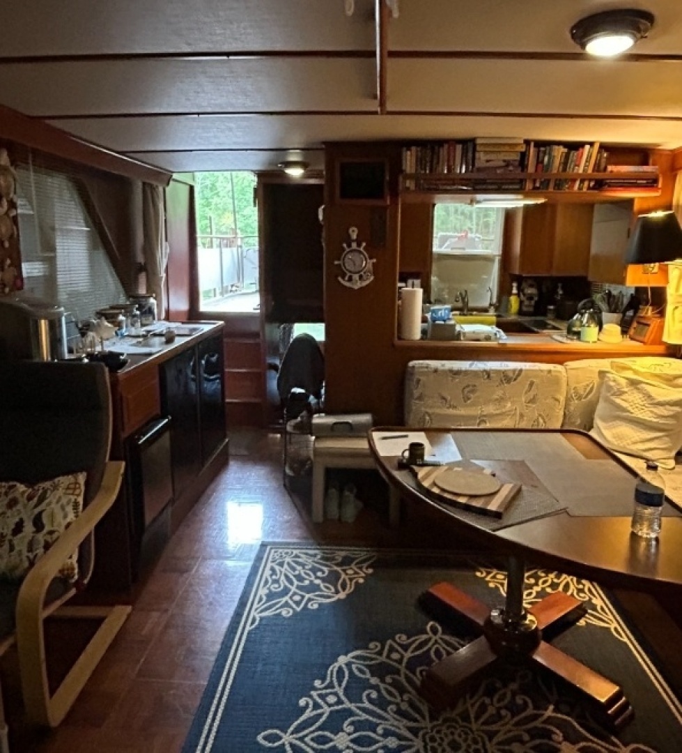 1990 DeFever Offshore Cruiser - Image 5