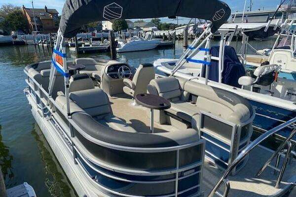 2023 South Bay 224 RS LE 2.75