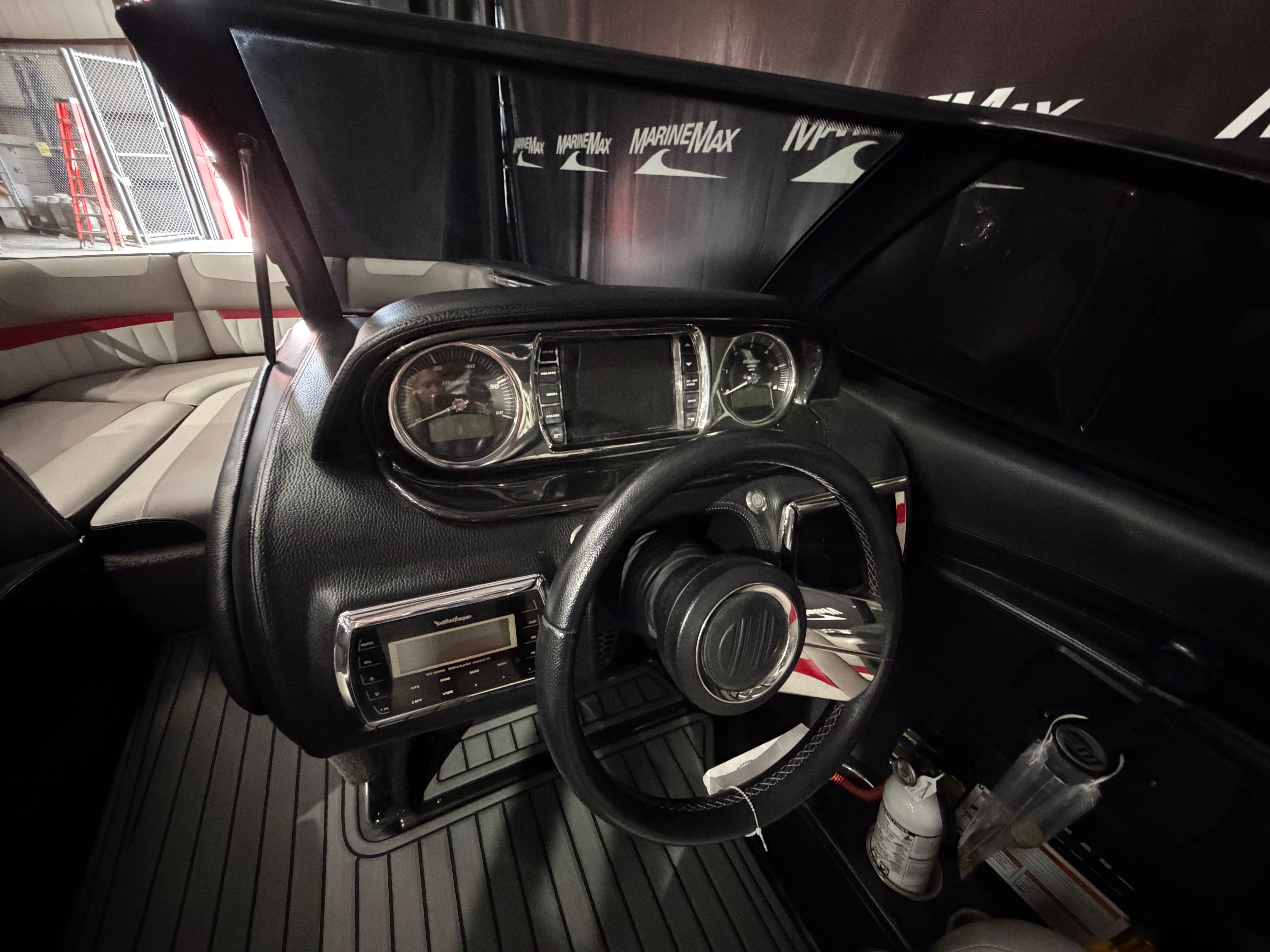 2014 Malibu Wakesetter 24 MXZ - 34
