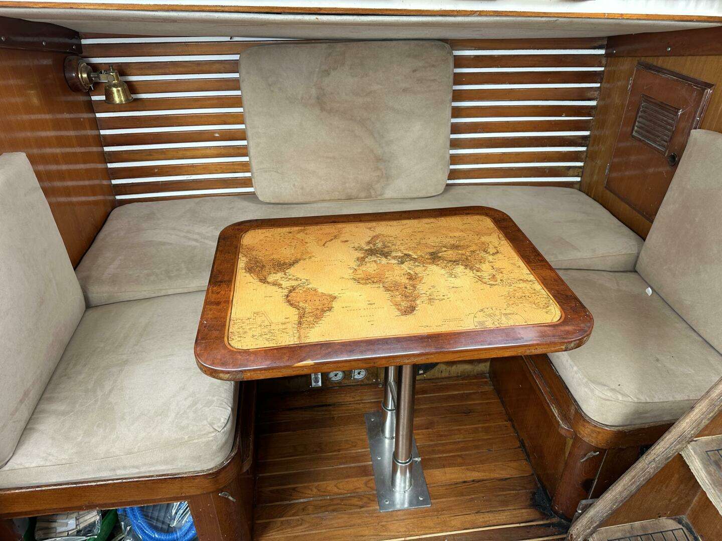 1986 Oceanic — - Image 178