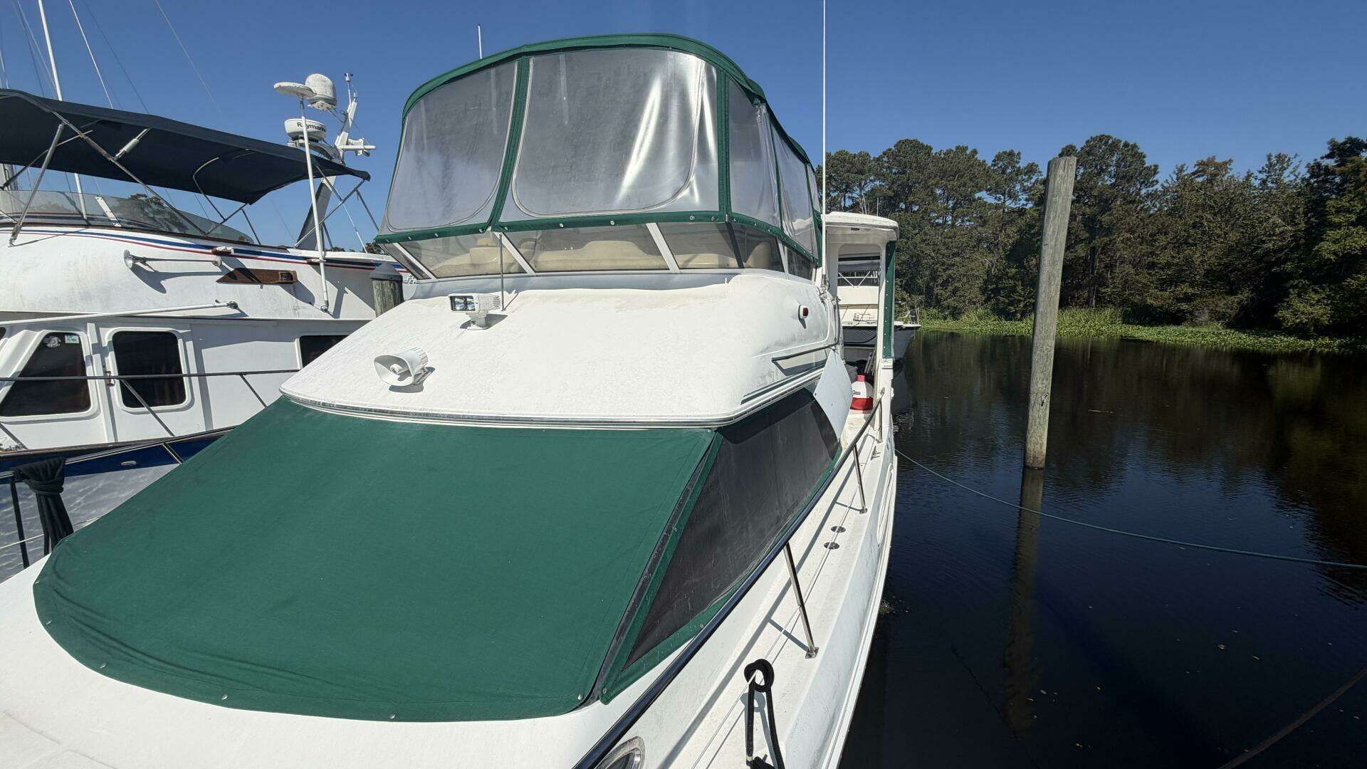 2000 Sea Ray 380 Aft Cabin - 5