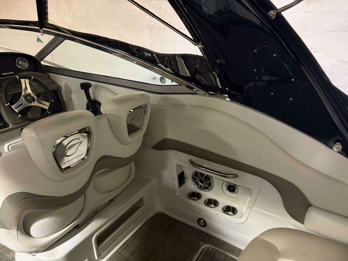 2019 Crownline 264 CR - Image 16