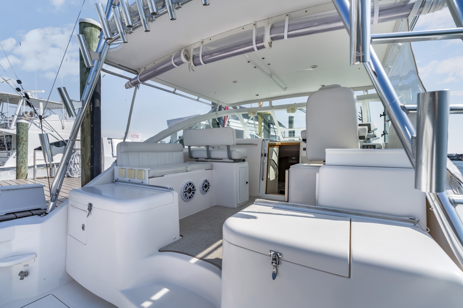 2005 Cabo 35 Express - Image 34