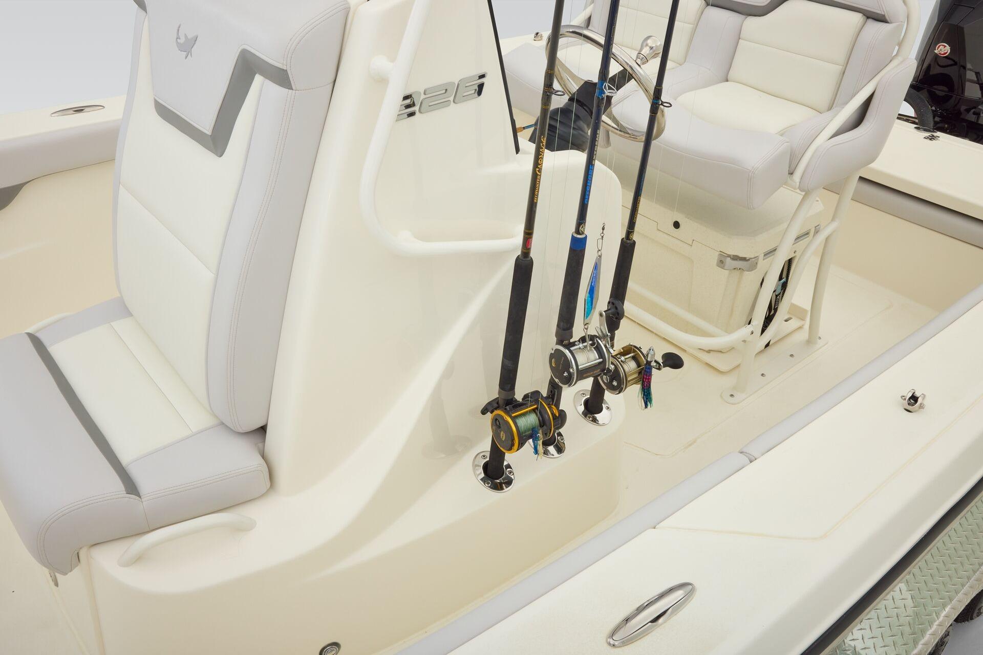 2026 Mako 226 Center Console - 24