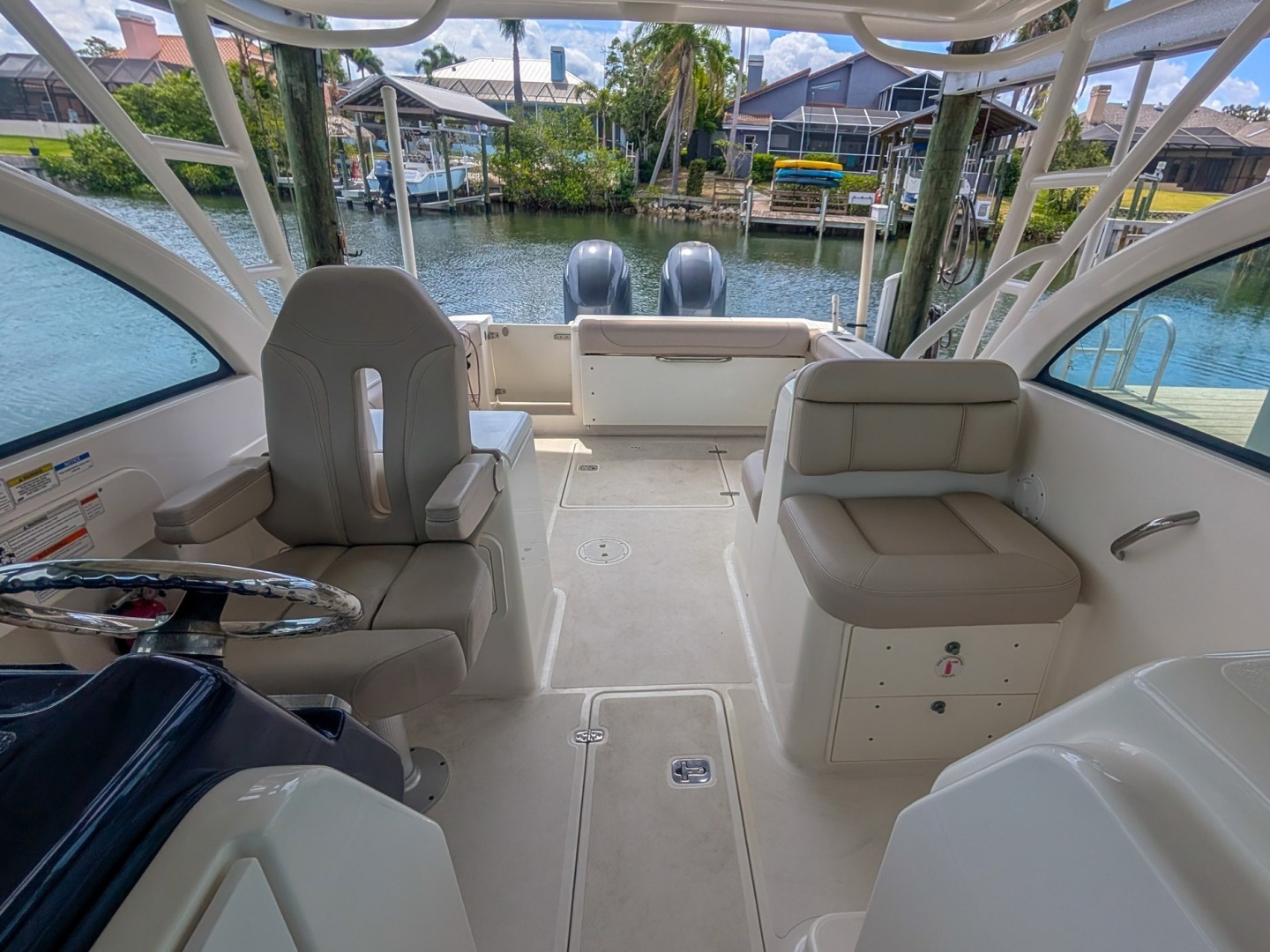 2015 Pursuit DC 265 Dual Console - Image 9