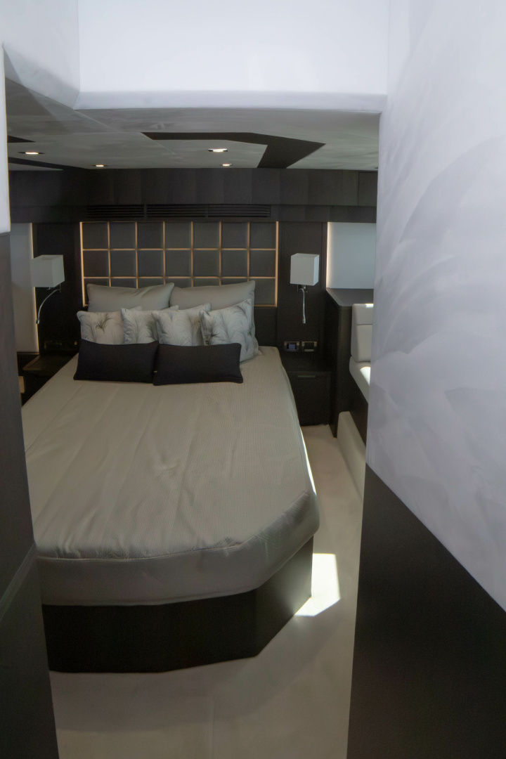 2024 Galeon 510 SKY - Image 38