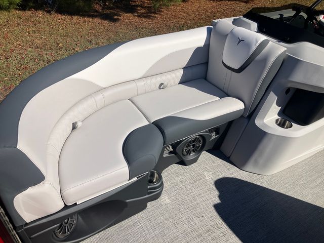 2026 Tahoe LTZ - 23 FT Quad Lounger - 15