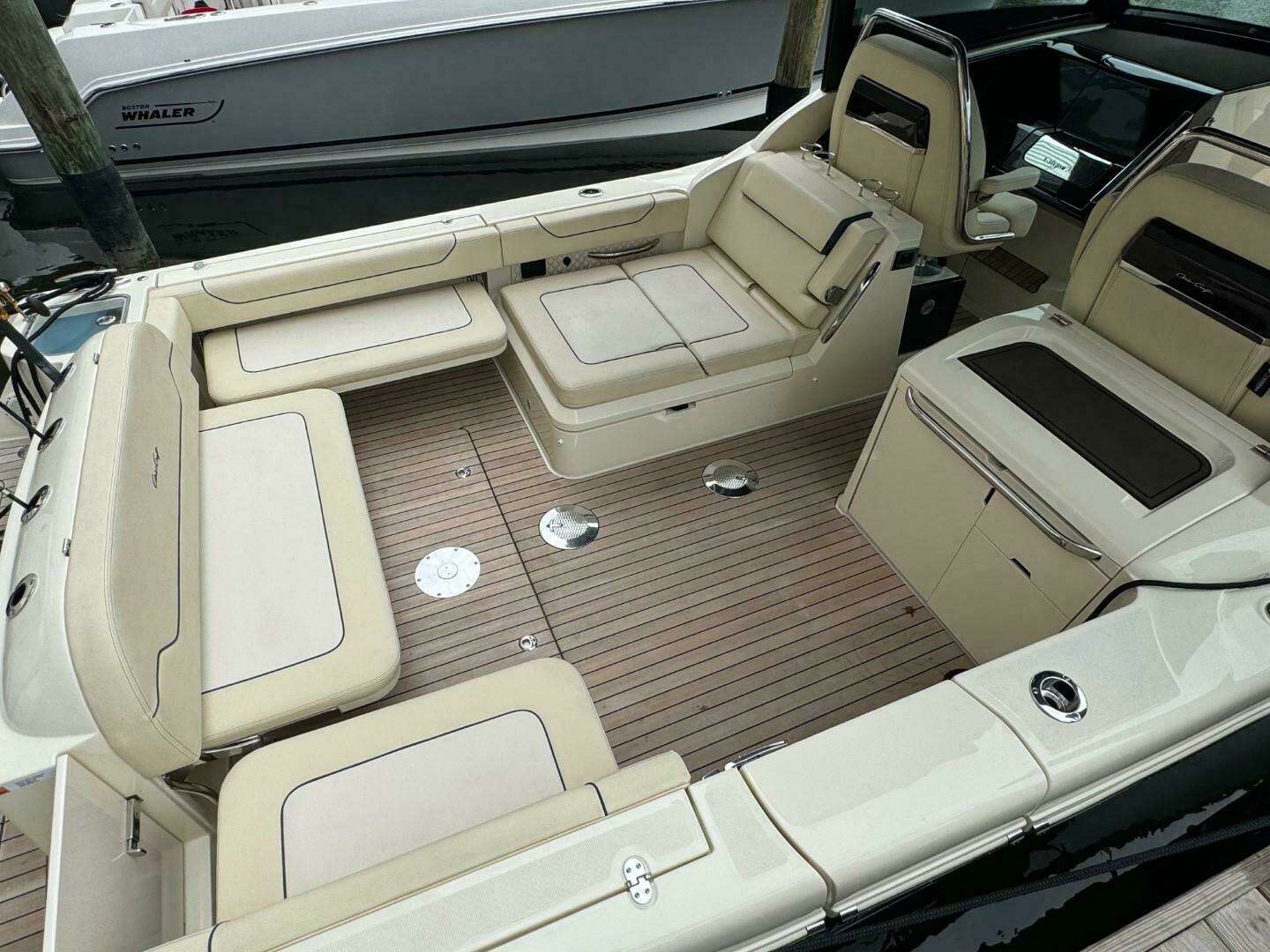 2022 Chris-Craft Calypso 35 - Image 7