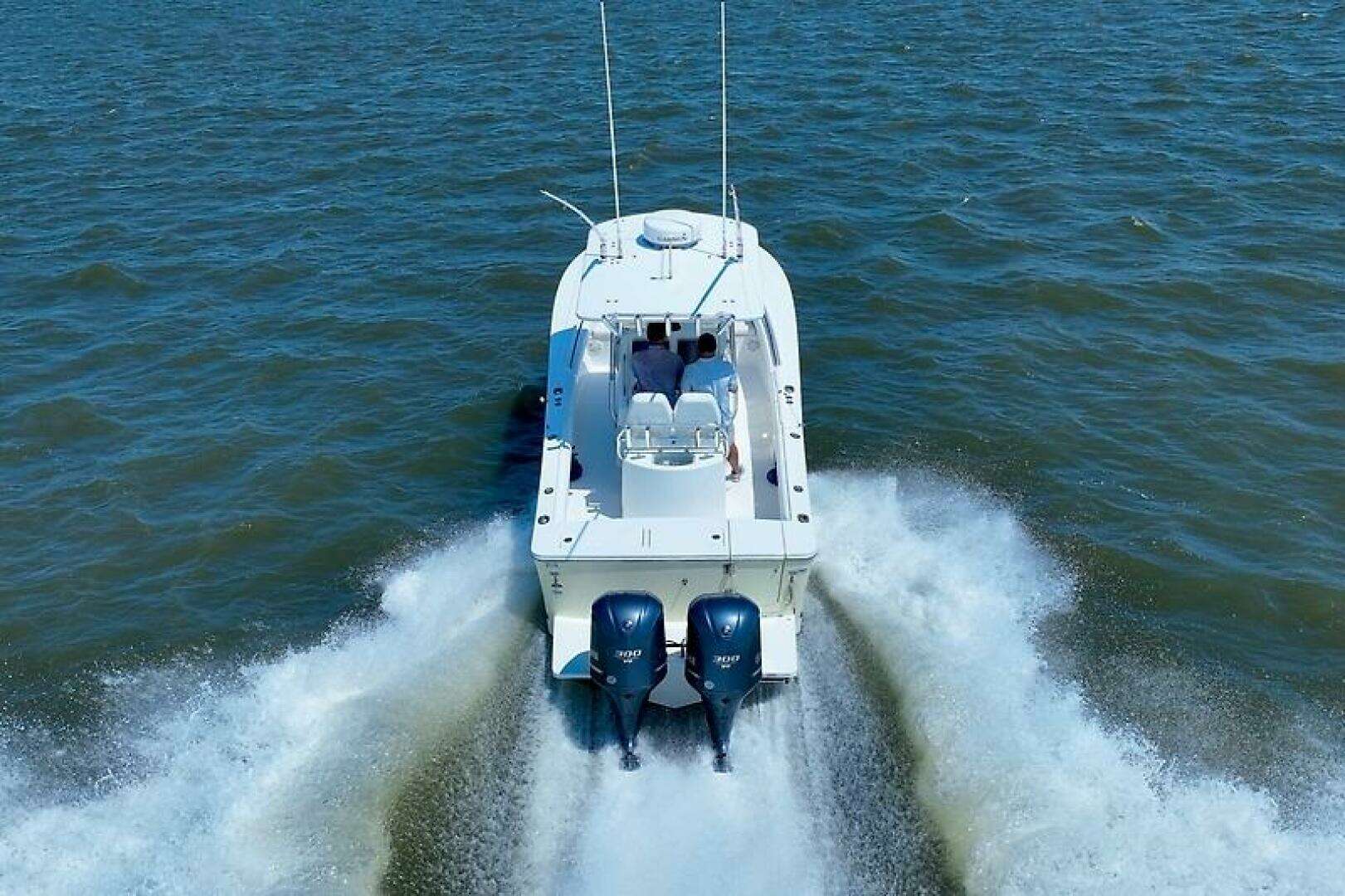 2013 Regulator 28 FS w/SeaKeeper Ride - Image 5