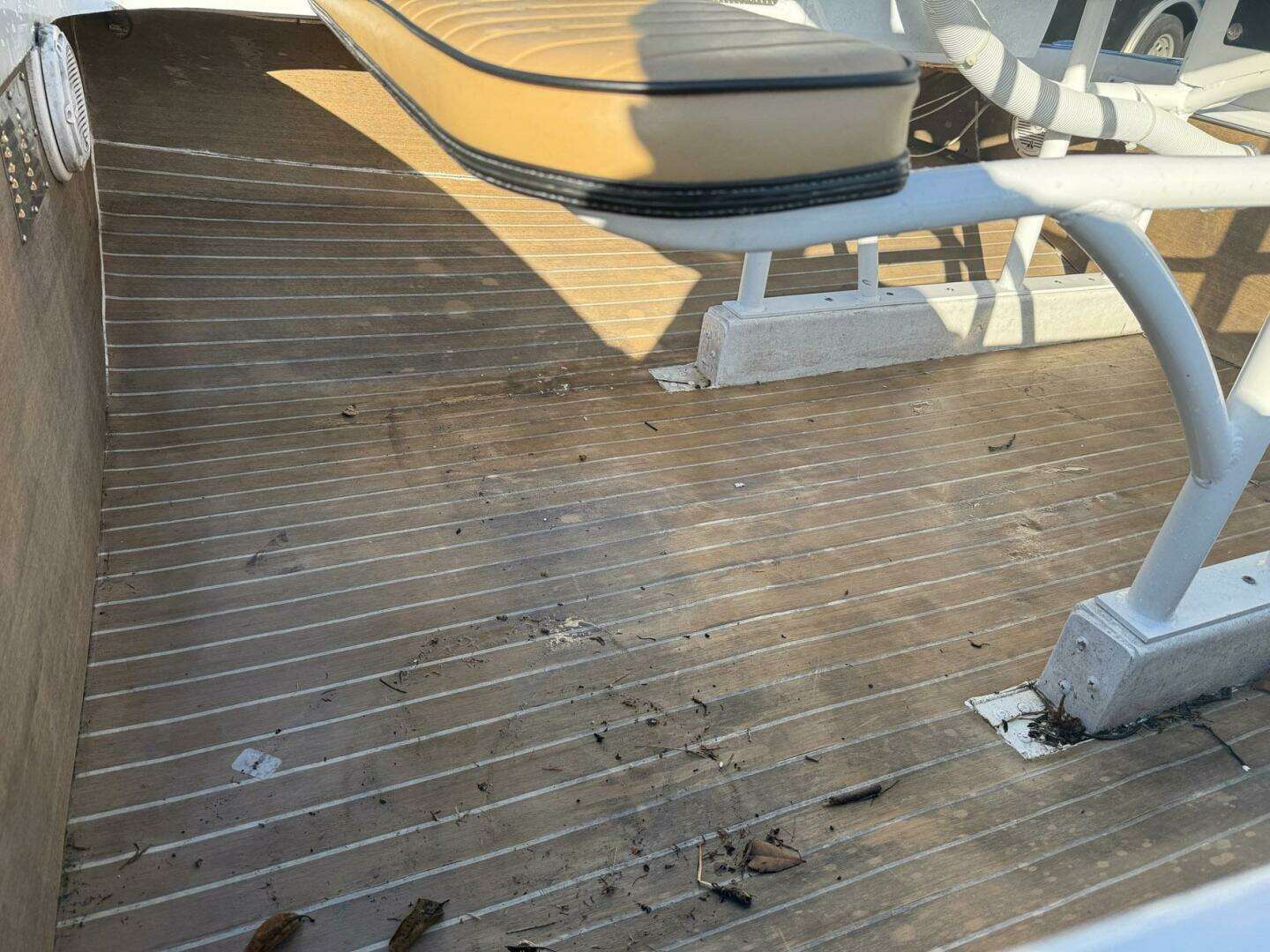 1986 Dolphin 18 Skiff - Image 2