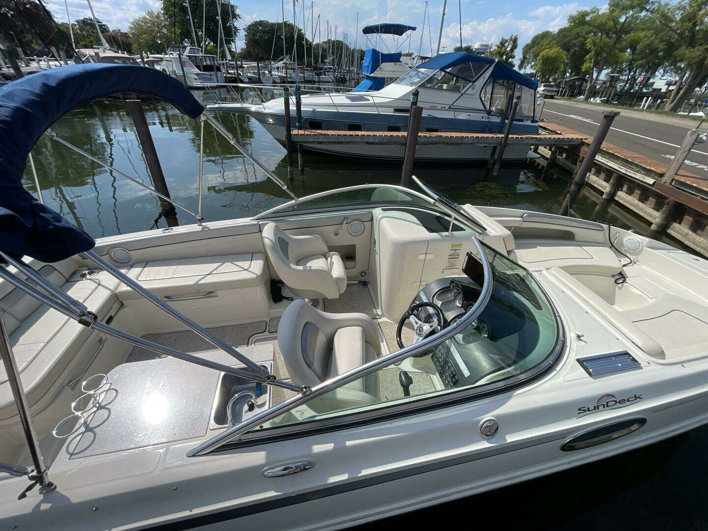 2010 Sea Ray 280 Sun Deck - Image 15
