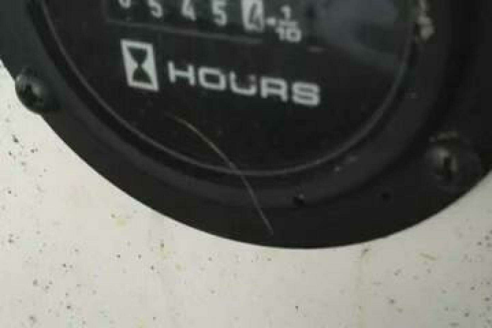 2008 Cobalt 323 - Image 10