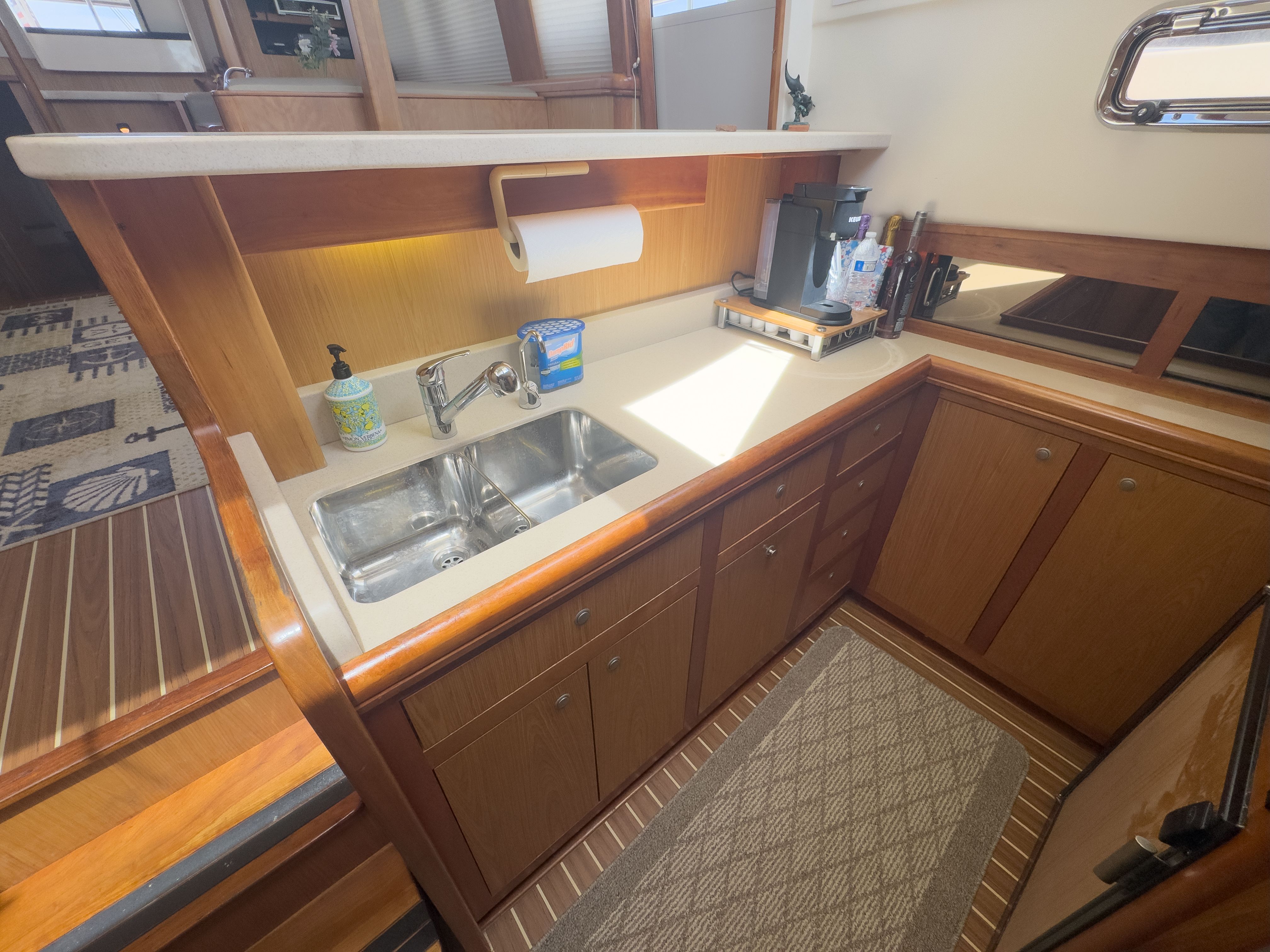 2006 Mainship 43 Trawler - 12