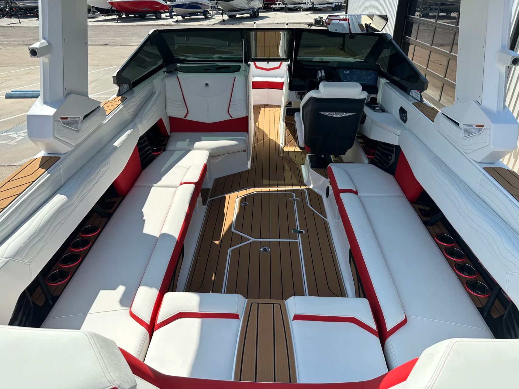 2026 Nautique G25 - 14