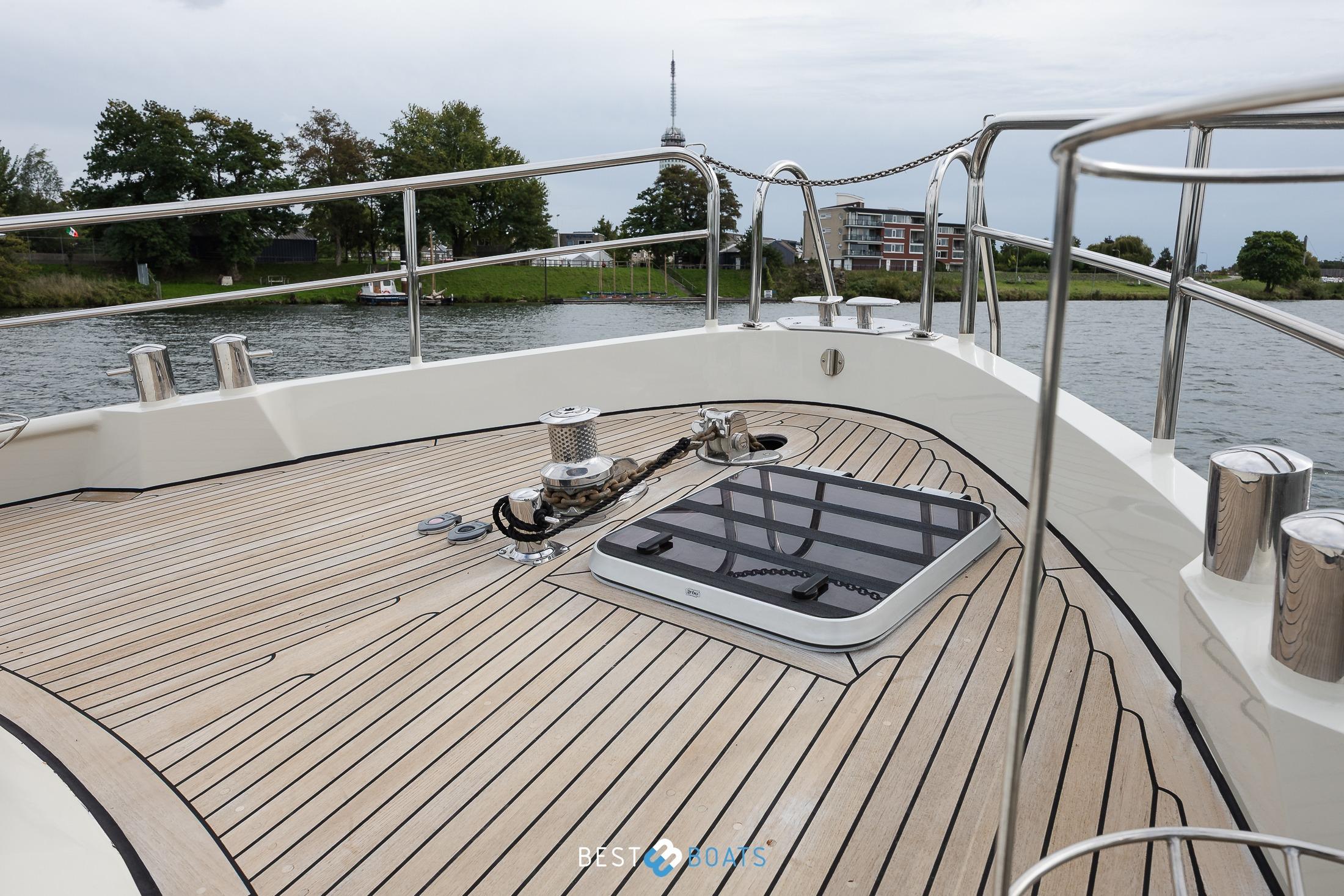 Linssen Grand Sturdy 470 AC Mark II Twin 2010 yacht deck with scenic waterway view.