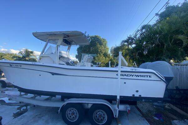 2007 Grady-White Chase 273