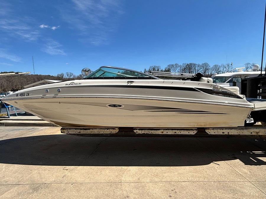 2013 Sea Ray 240 Sundeck