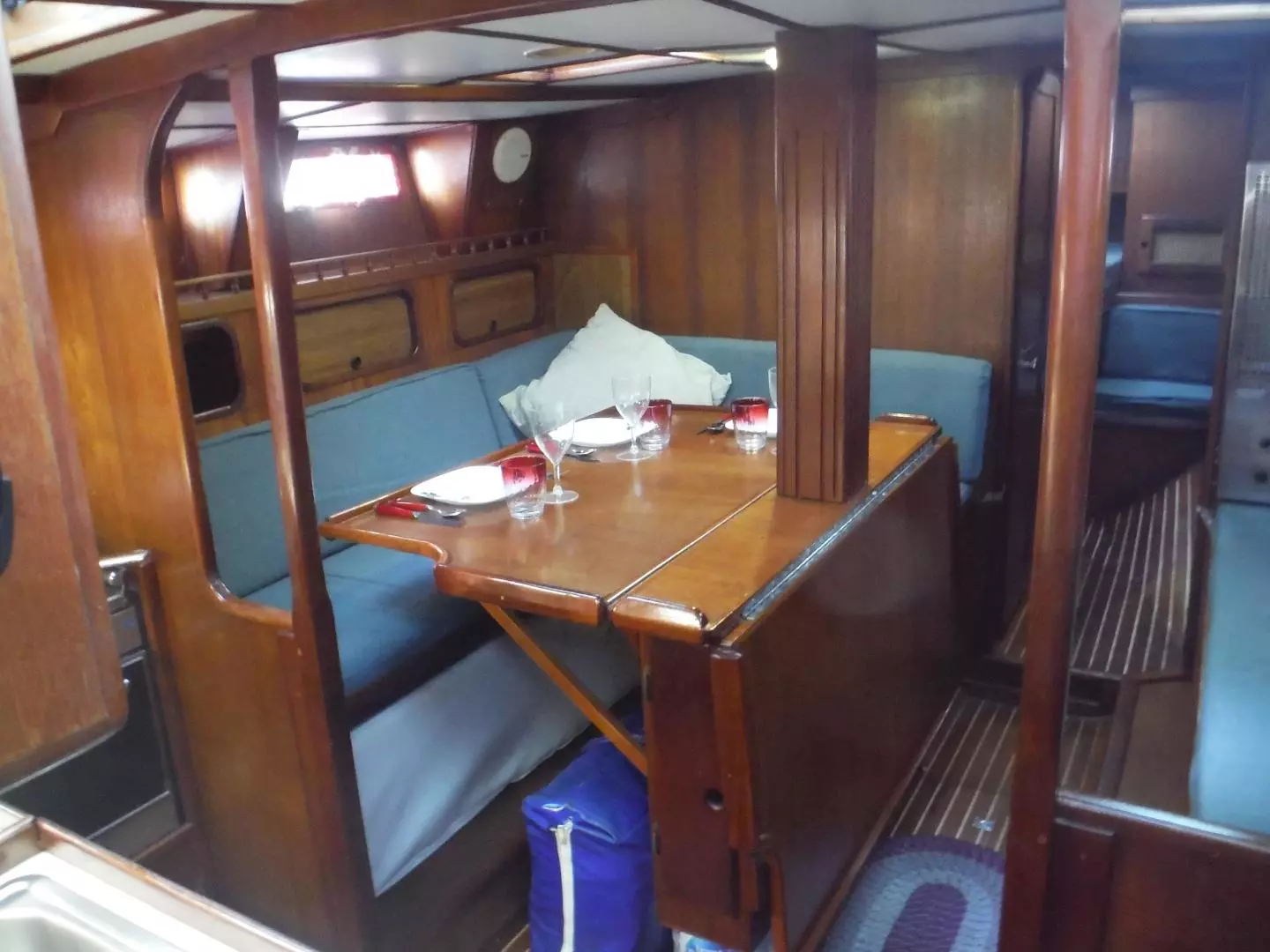1980 Corbin 39 Aft Cockpit Cutter - Image 5