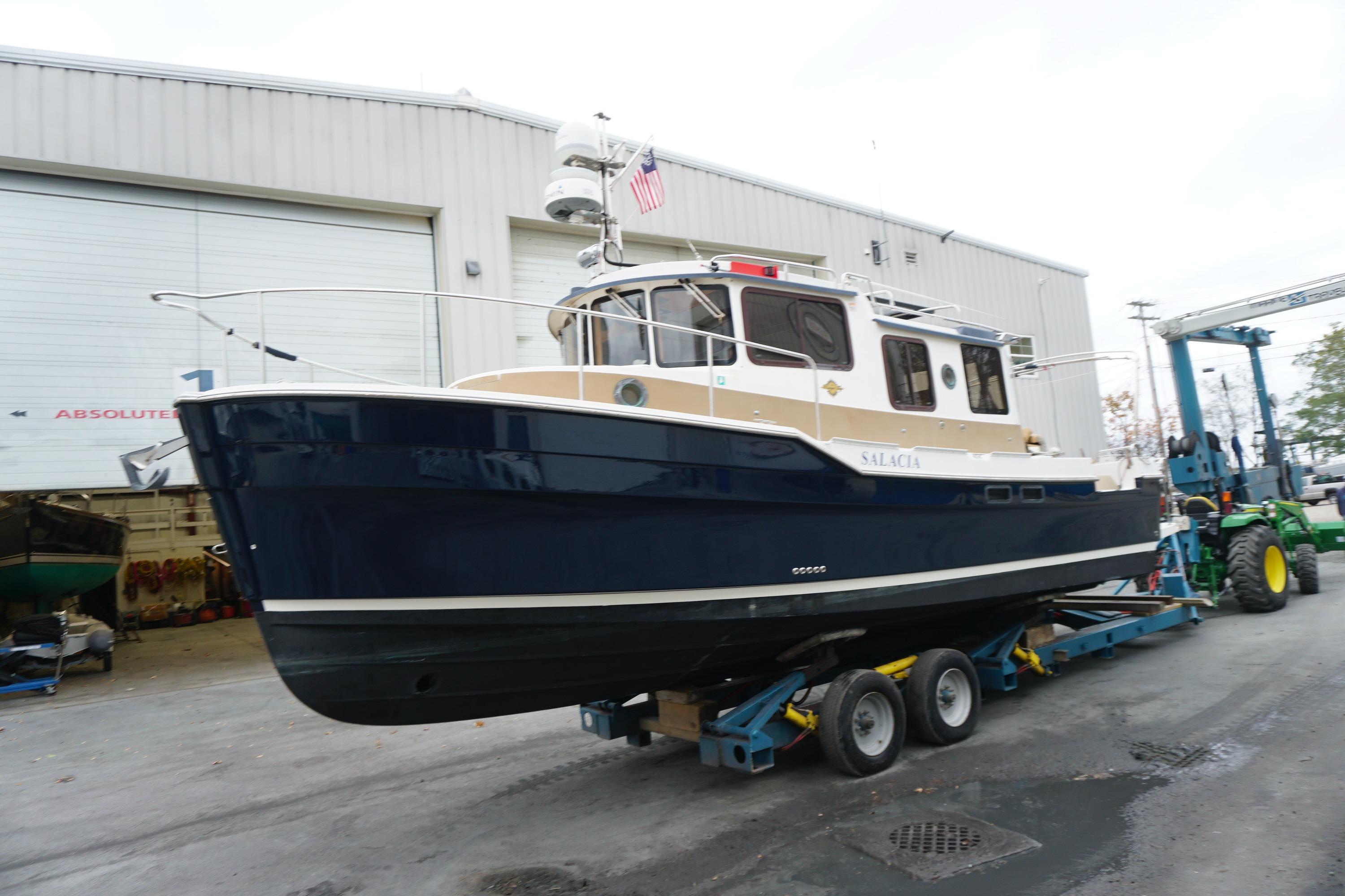 2013 Ranger Tugs R-31 S