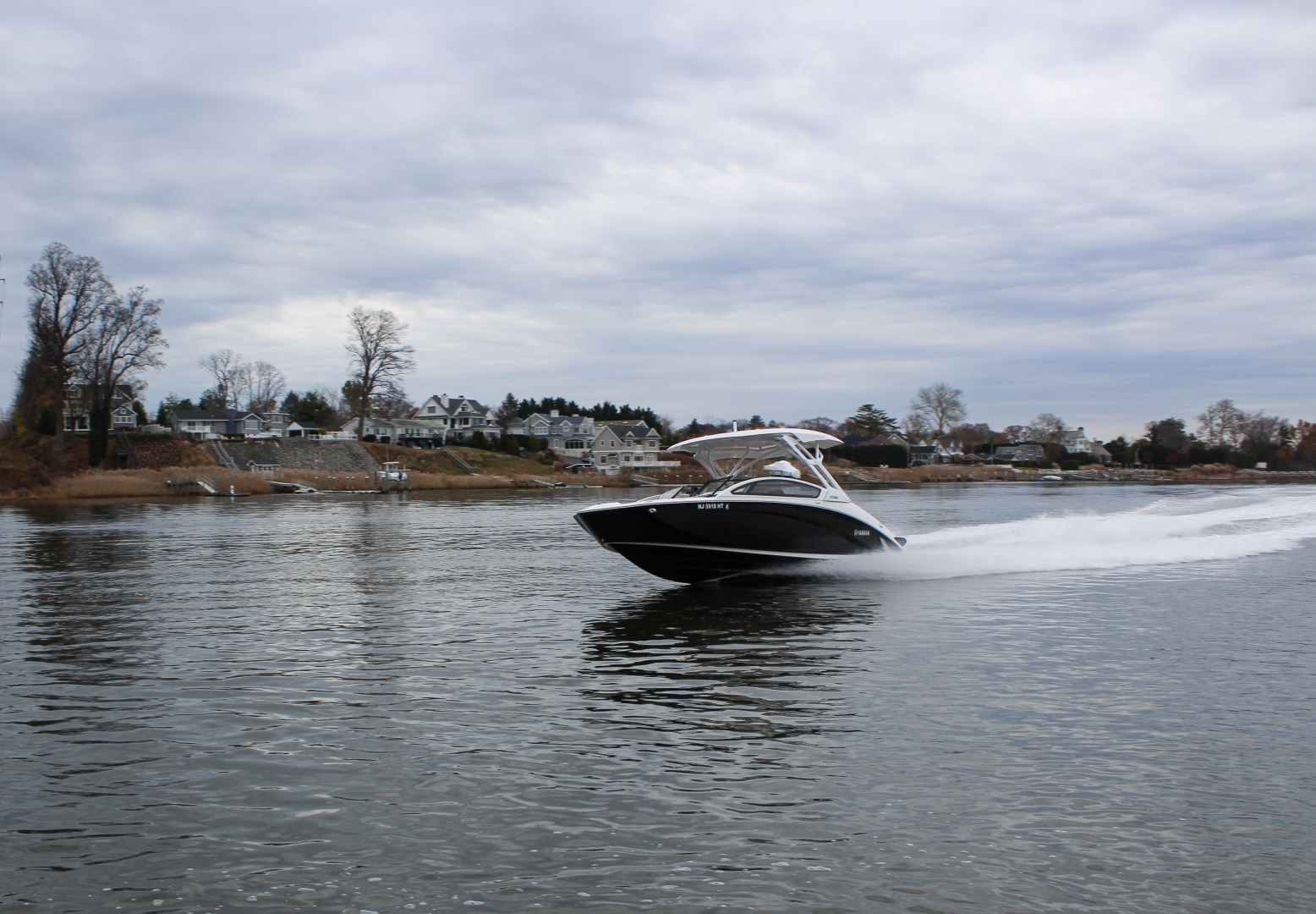 2024 Yamaha Boats 275SD - Image 12