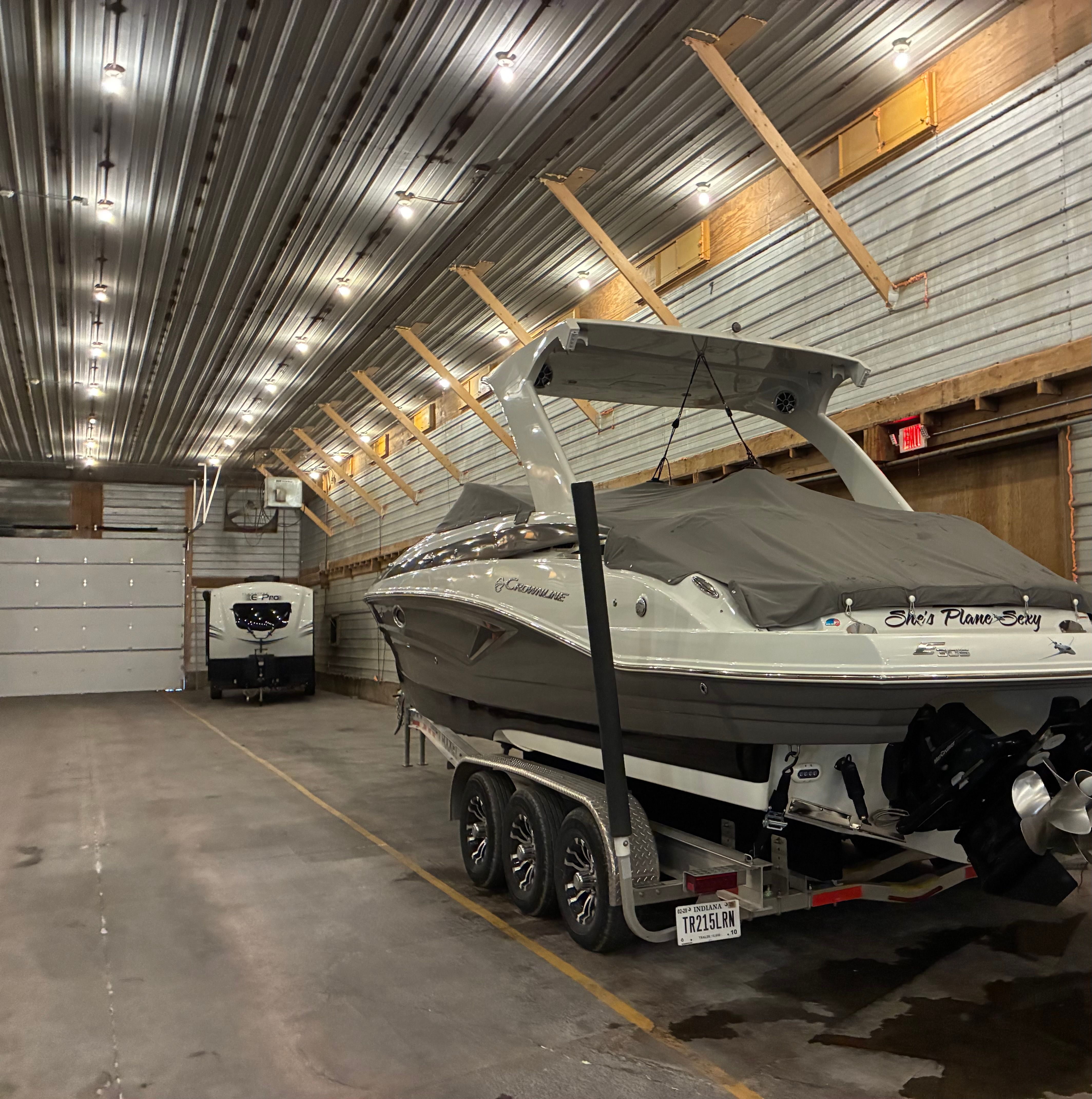 2021 Crownline E305 - 12