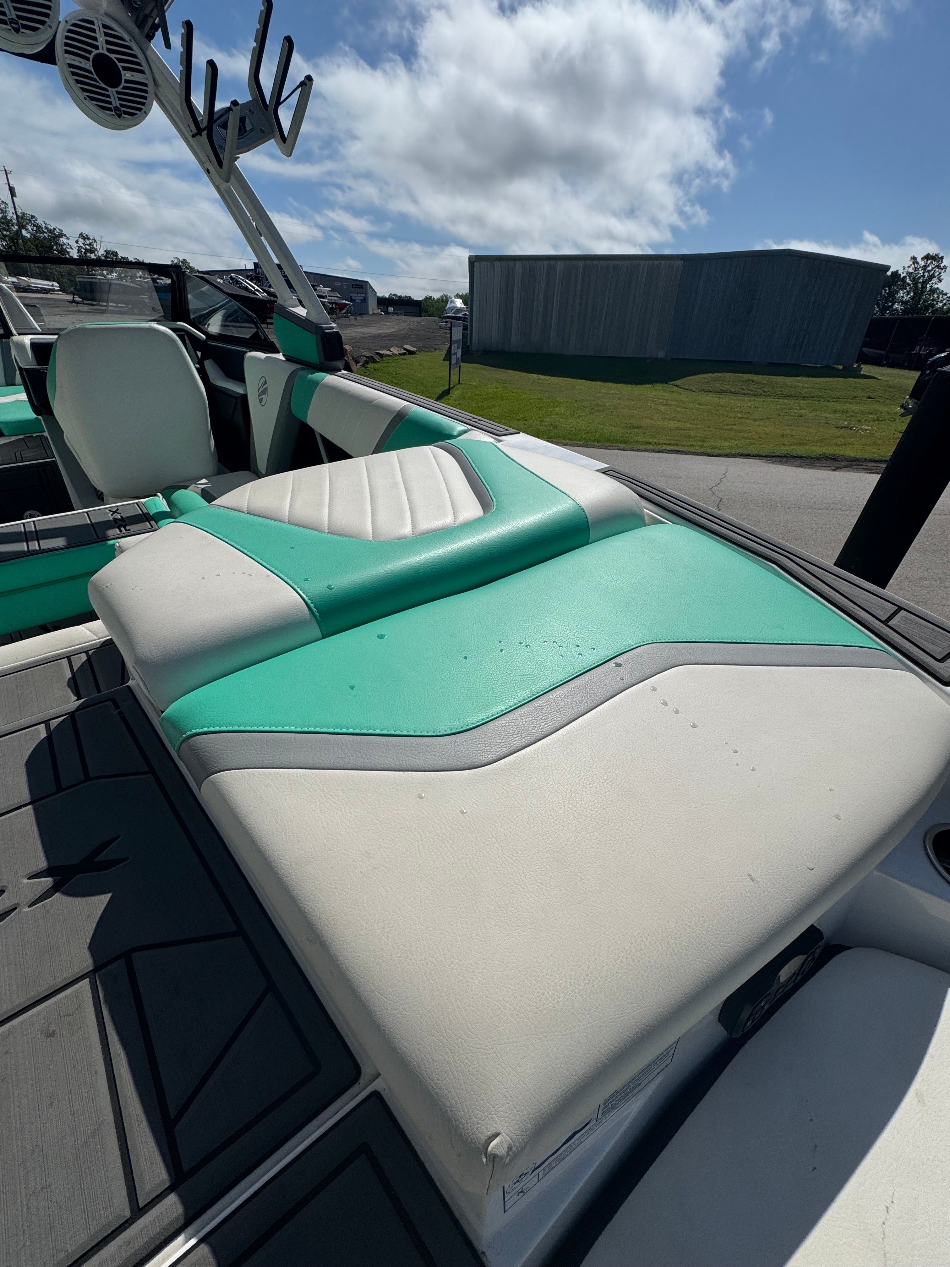 2021 Tigé 24RZX - 12
