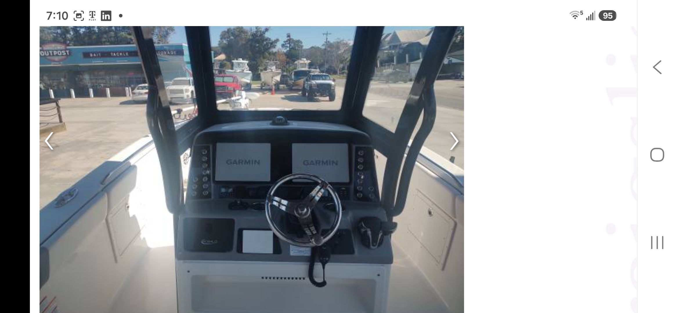 2023 Robalo R272 Center Console - 7