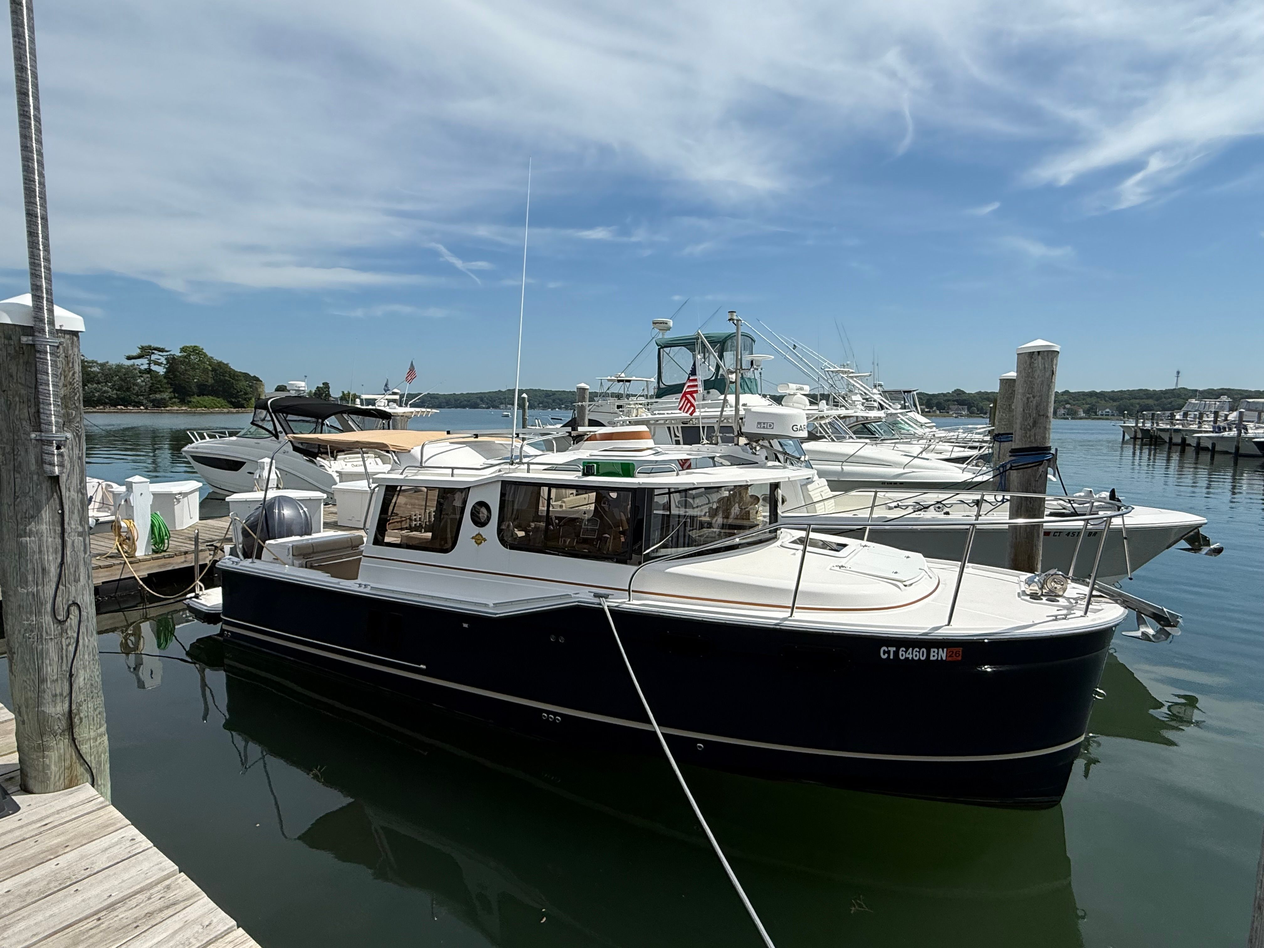 2022 Ranger Tugs R-27 trawler outboard