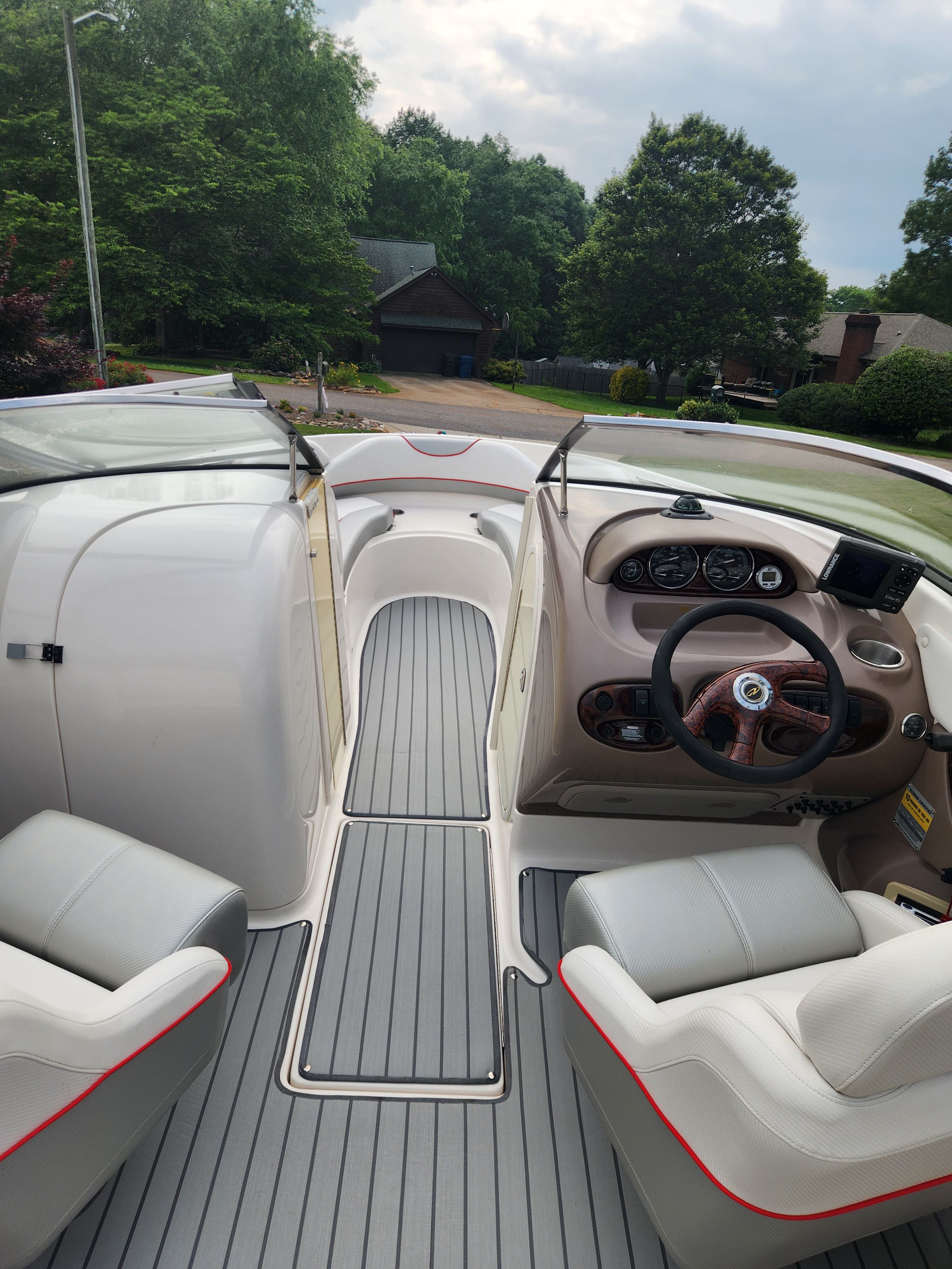2004 Regal 2400 Bowrider - 4