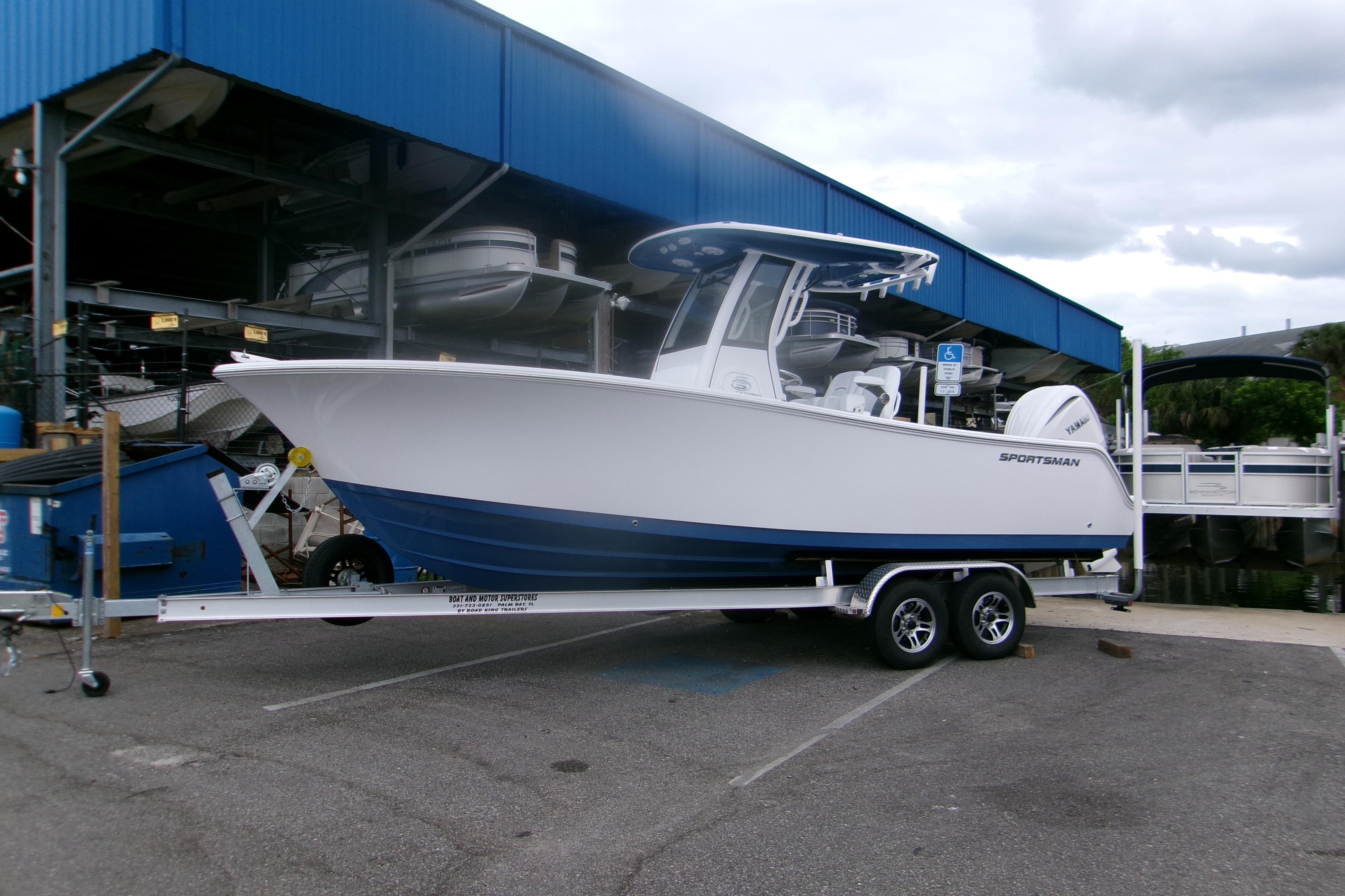 2026 Sportsman Open 232 Center Console