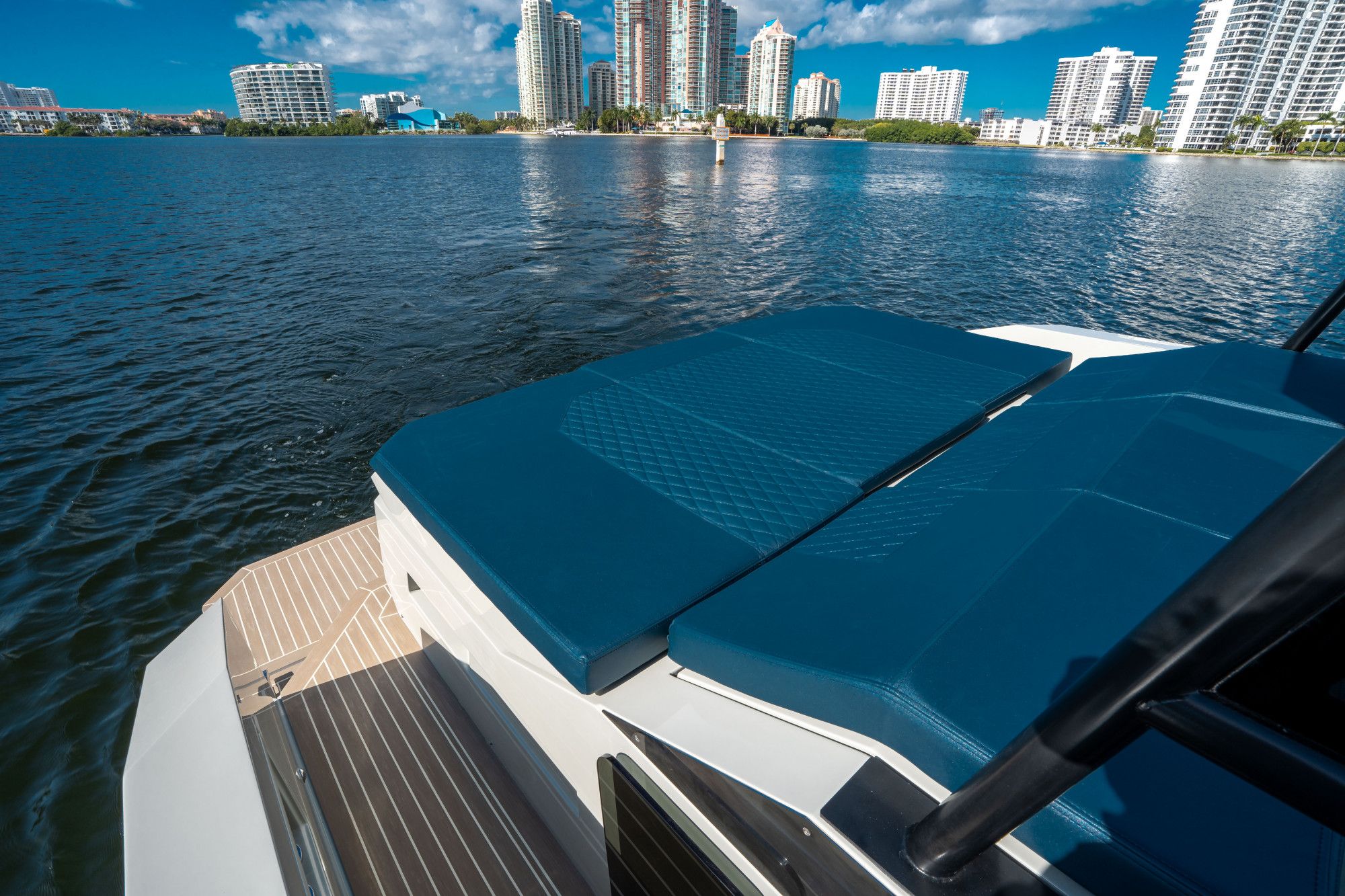 2025 De Antonio Yachts D36 OPEN - 10