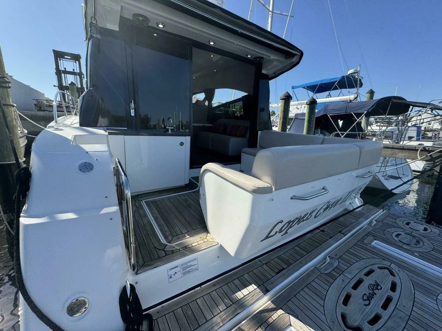 2016 Sea Ray 470 Sundancer - Image 5