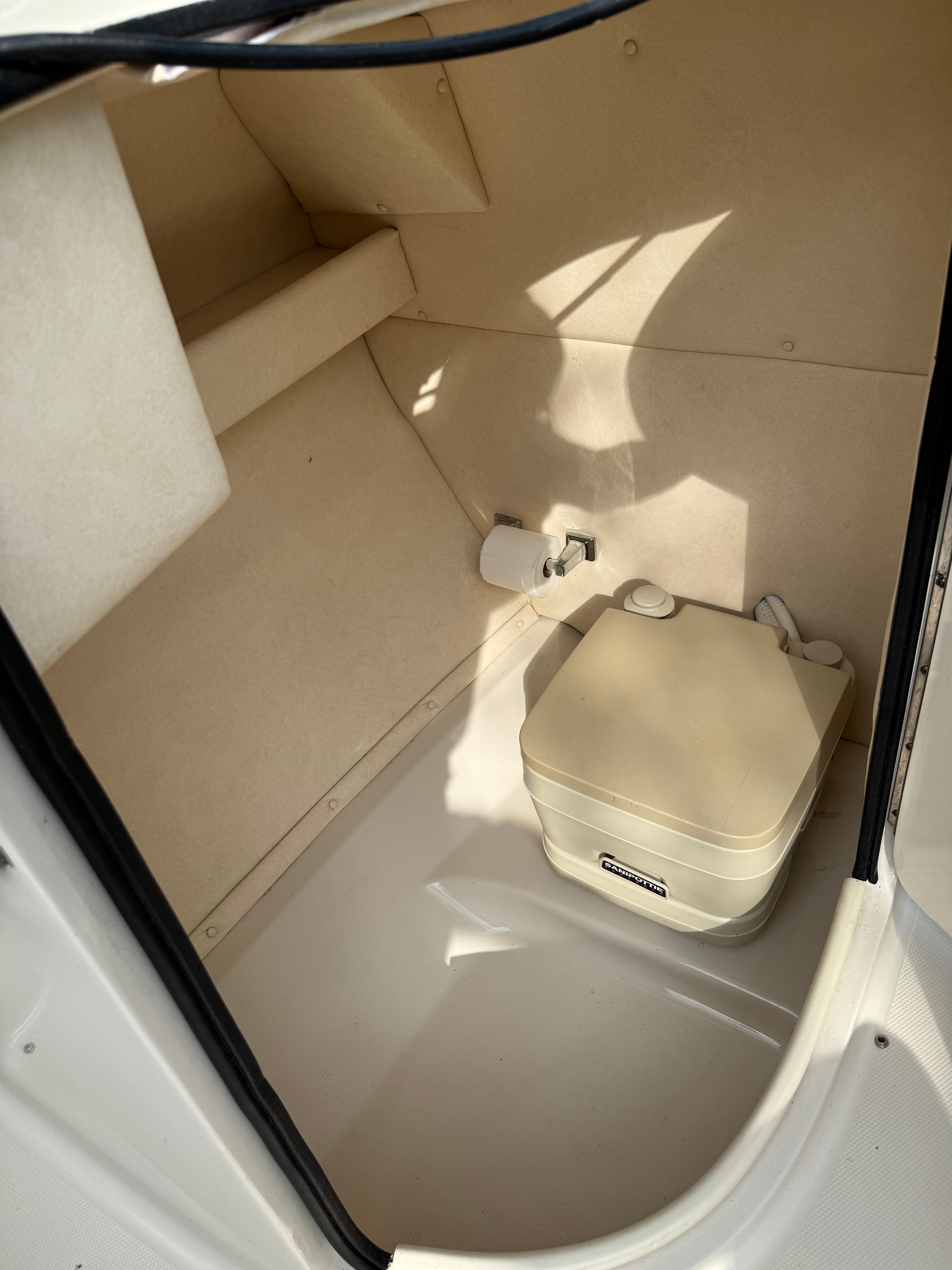 2002 Sea Ray 220 Sundeck - 60