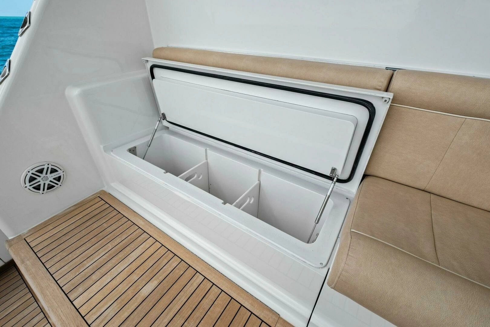 2008 Viking 64 Convertible - Image 76