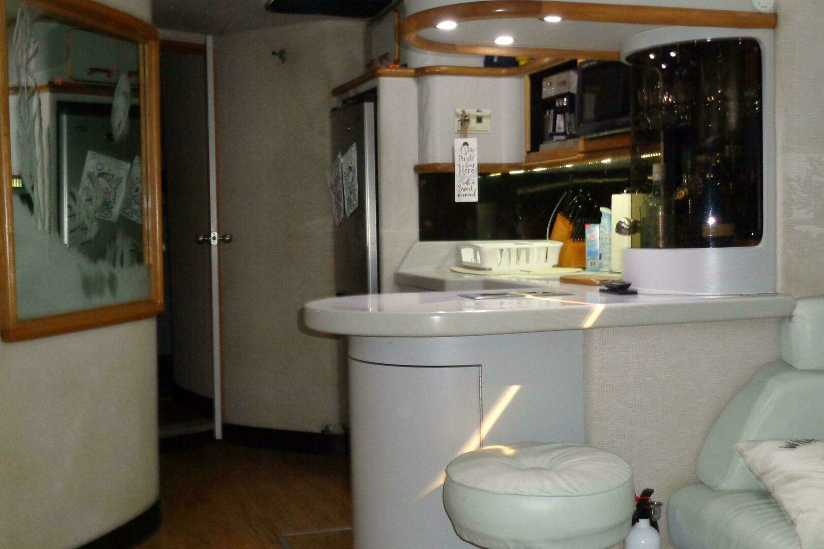 1991 Sea Ray 480 Sundancer - Image 55