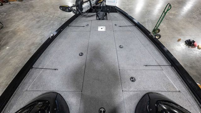 2018 Lund Pro-V Bass 2075 - 9