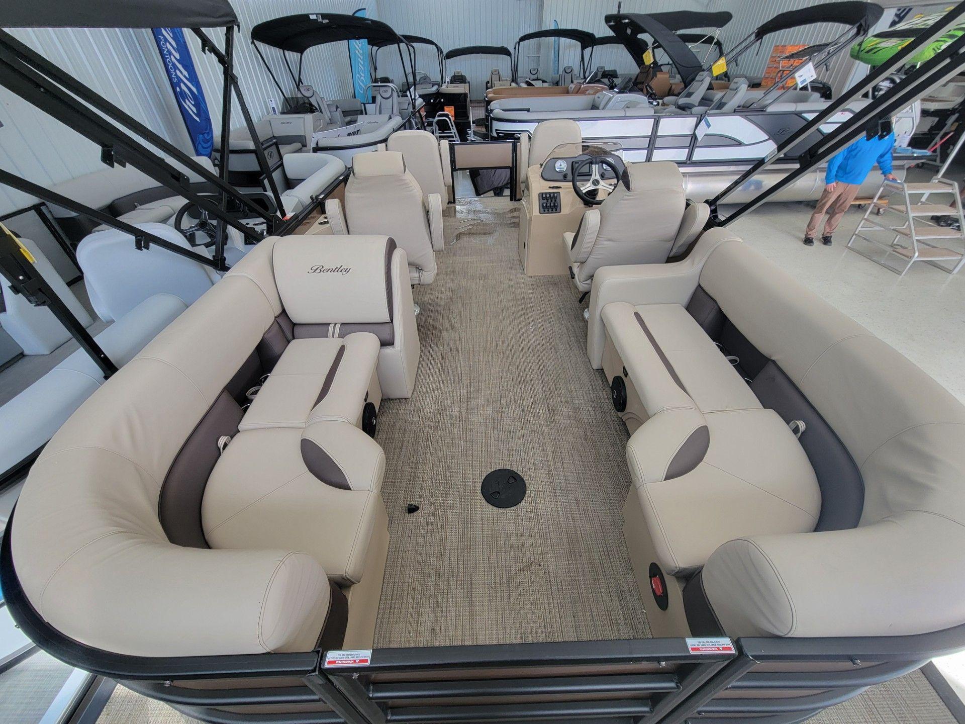 2025 Bentley Pontoons FISH 200 CW - 4