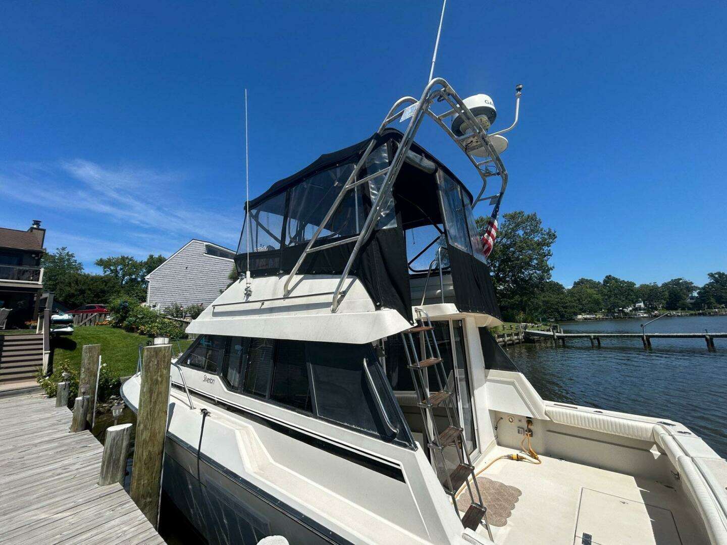 1990 Silverton 34 Convertible - Image 5