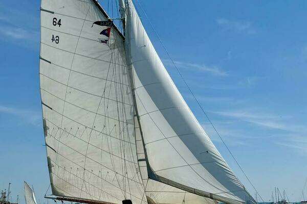 1965 Custom-Craft Friendship Sloop