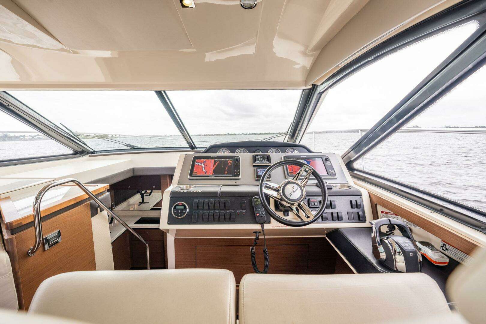 2015 Sea Ray 510 Sundancer - Image 88